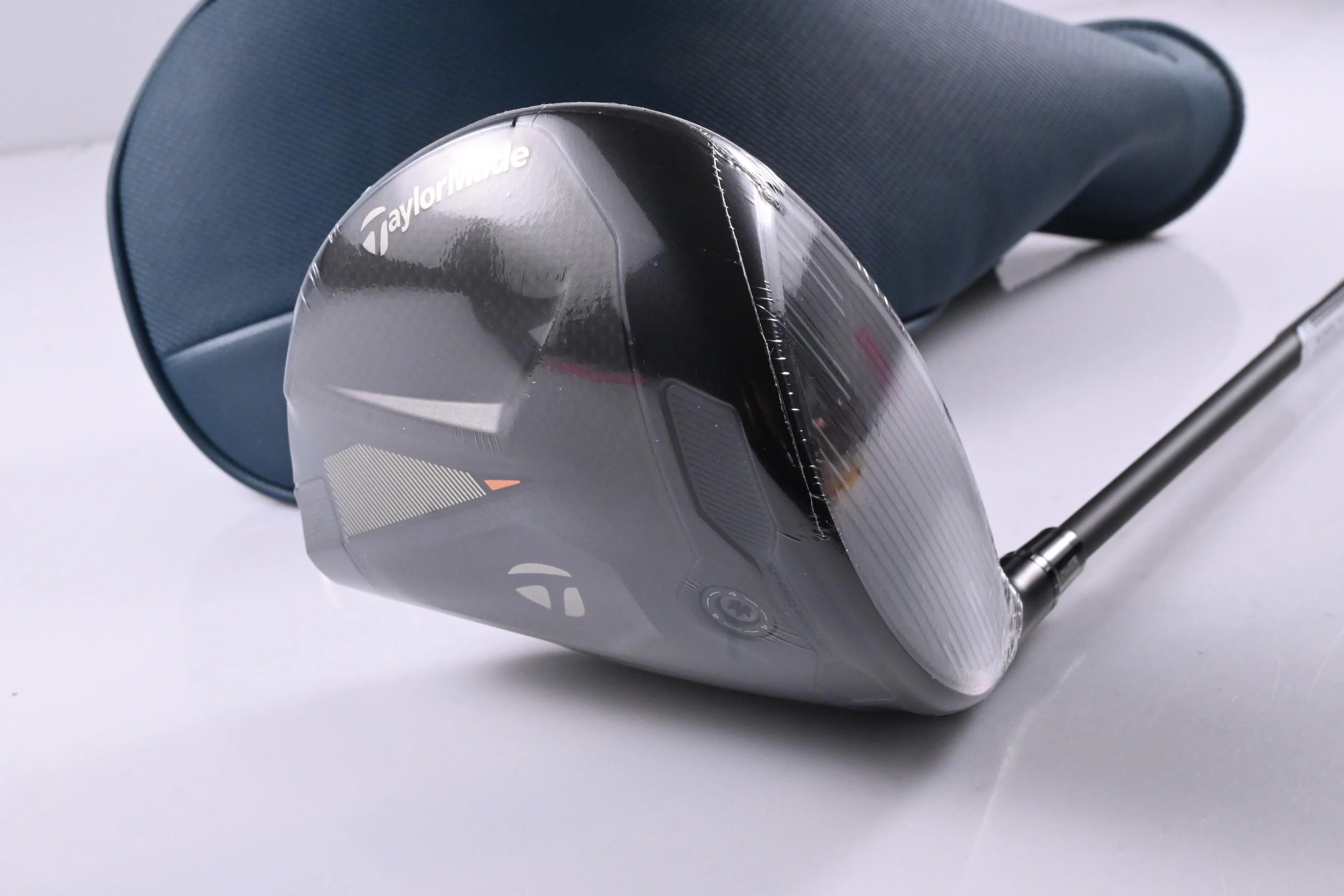 Taylormade Qi4D Driver / 12 Degree / Regular Flex Mitsubishi Reax 50 Shaft