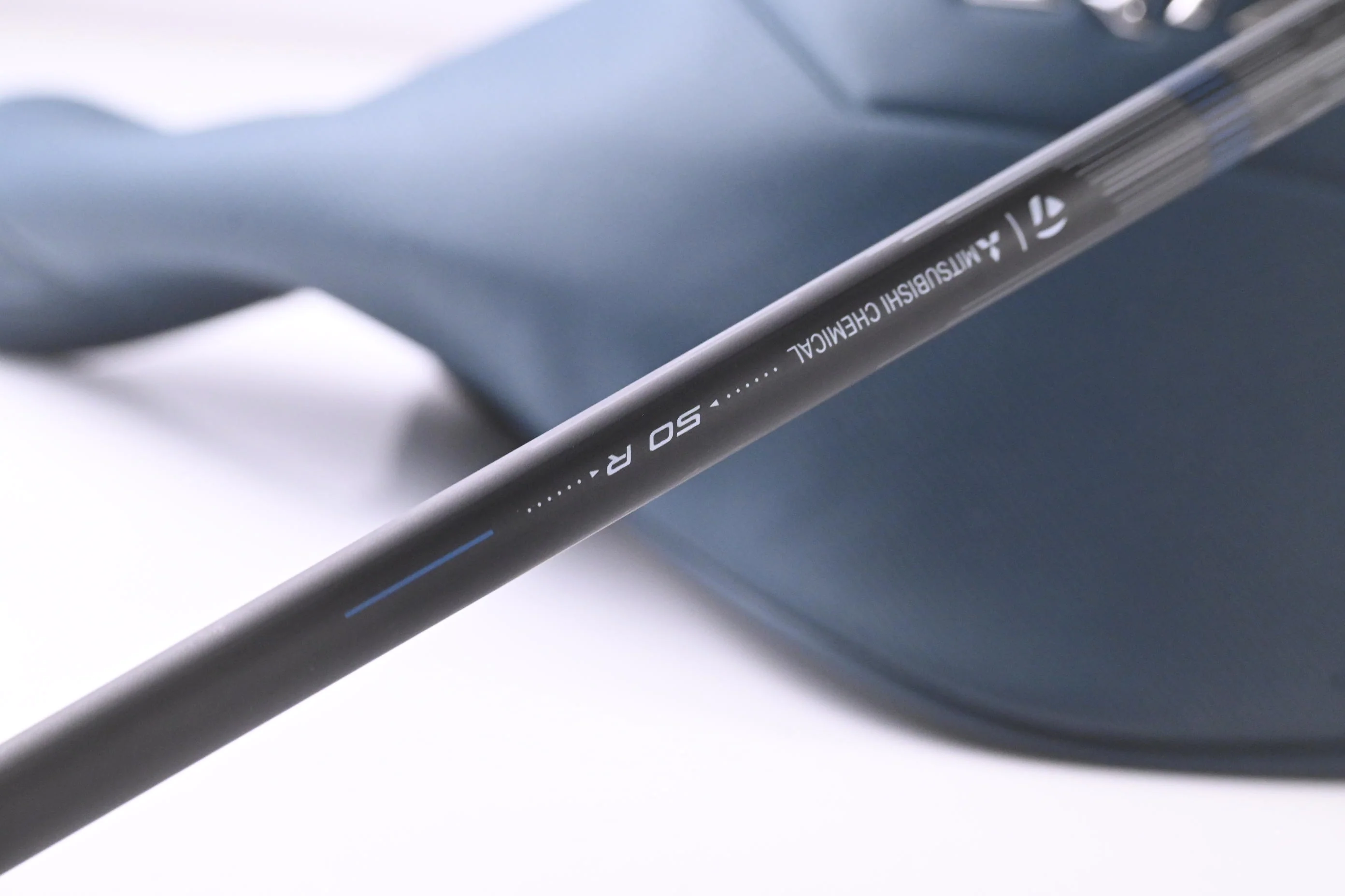 Taylormade Qi4D Driver / 10.5 Degree / Regular Flex REAX Blue 50 Shaft - Image 6