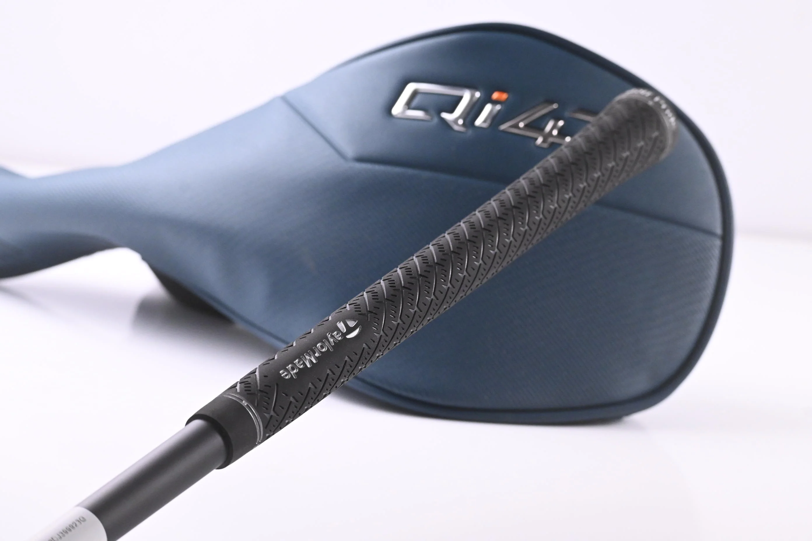 Taylormade Qi4D Driver / 10.5 Degree / Regular Flex REAX Blue 50 Shaft - Image 8