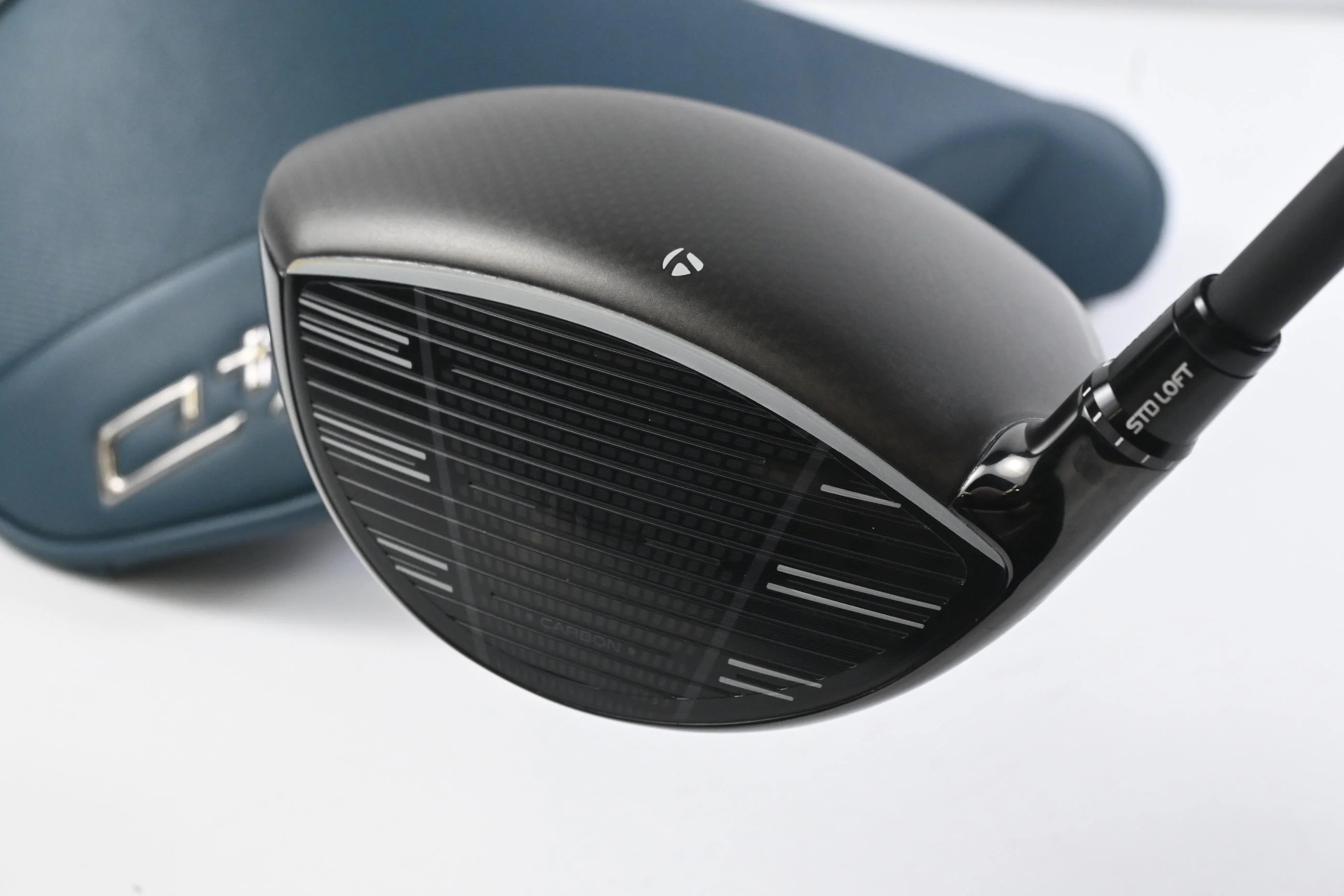 Taylormade Qi4D Driver / 10.5 Degree / Stiff Flex Reax Blue 50 Shaft - Image 4