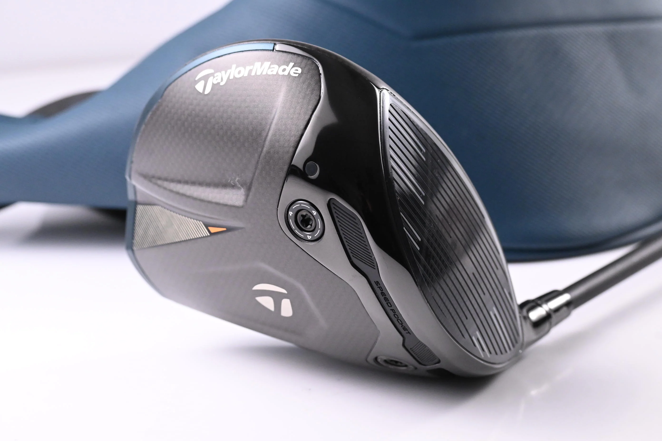 Taylormade Qi4D Driver / 10.5 Degree / Stiff Flex REAX Blue 50 Shaft