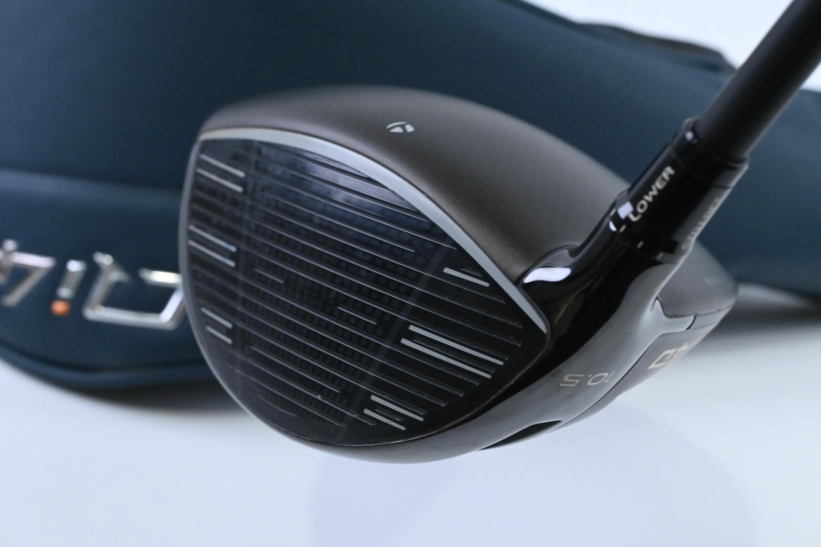 Taylormade Qi4D Driver / 10.5 Degree / Stiff Flex Reax Blue 50 Shaft - Image 4