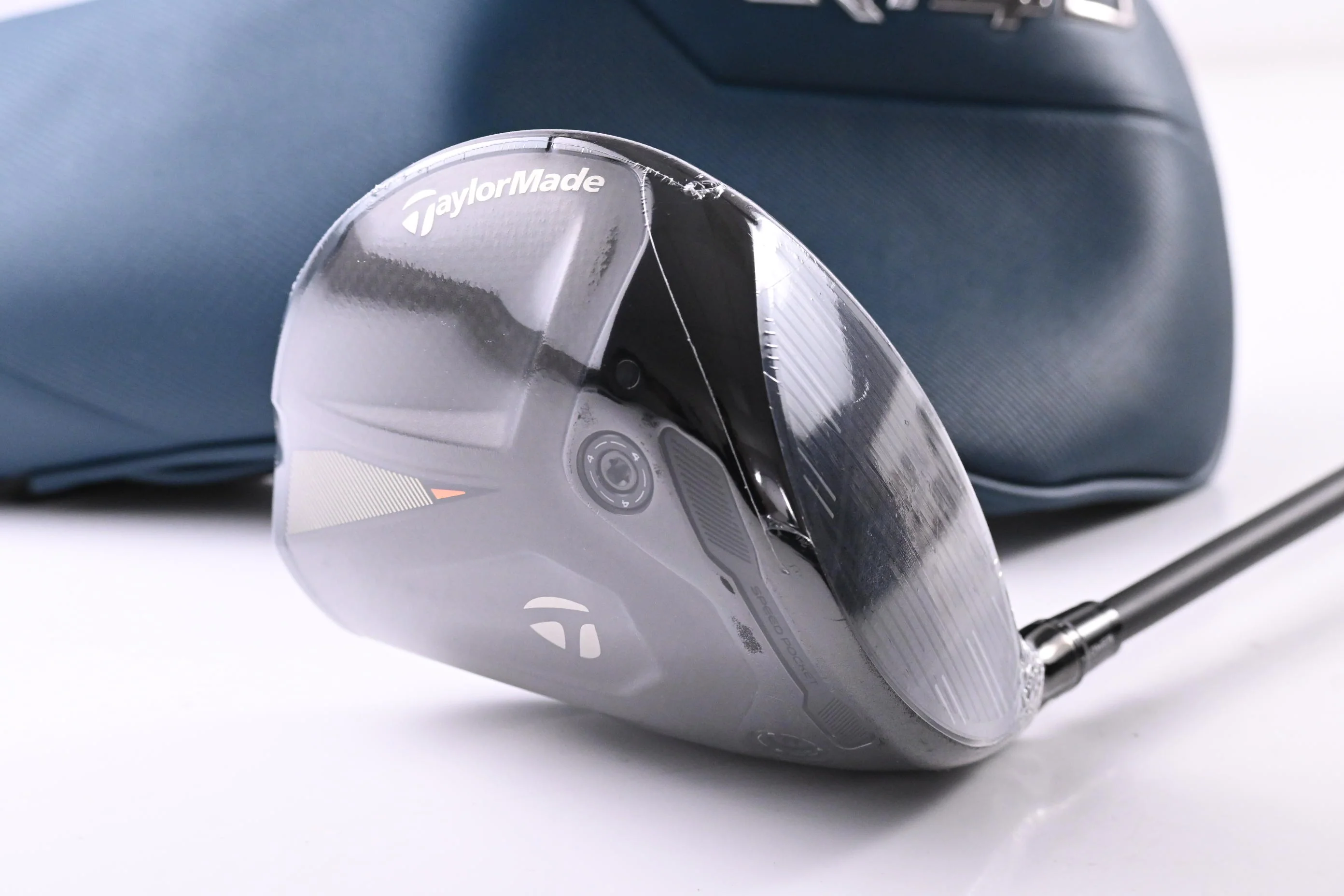 Taylormade Qi4D Driver / 10.5 Degree / Stiff Flex REAX Blue 50 Shaft