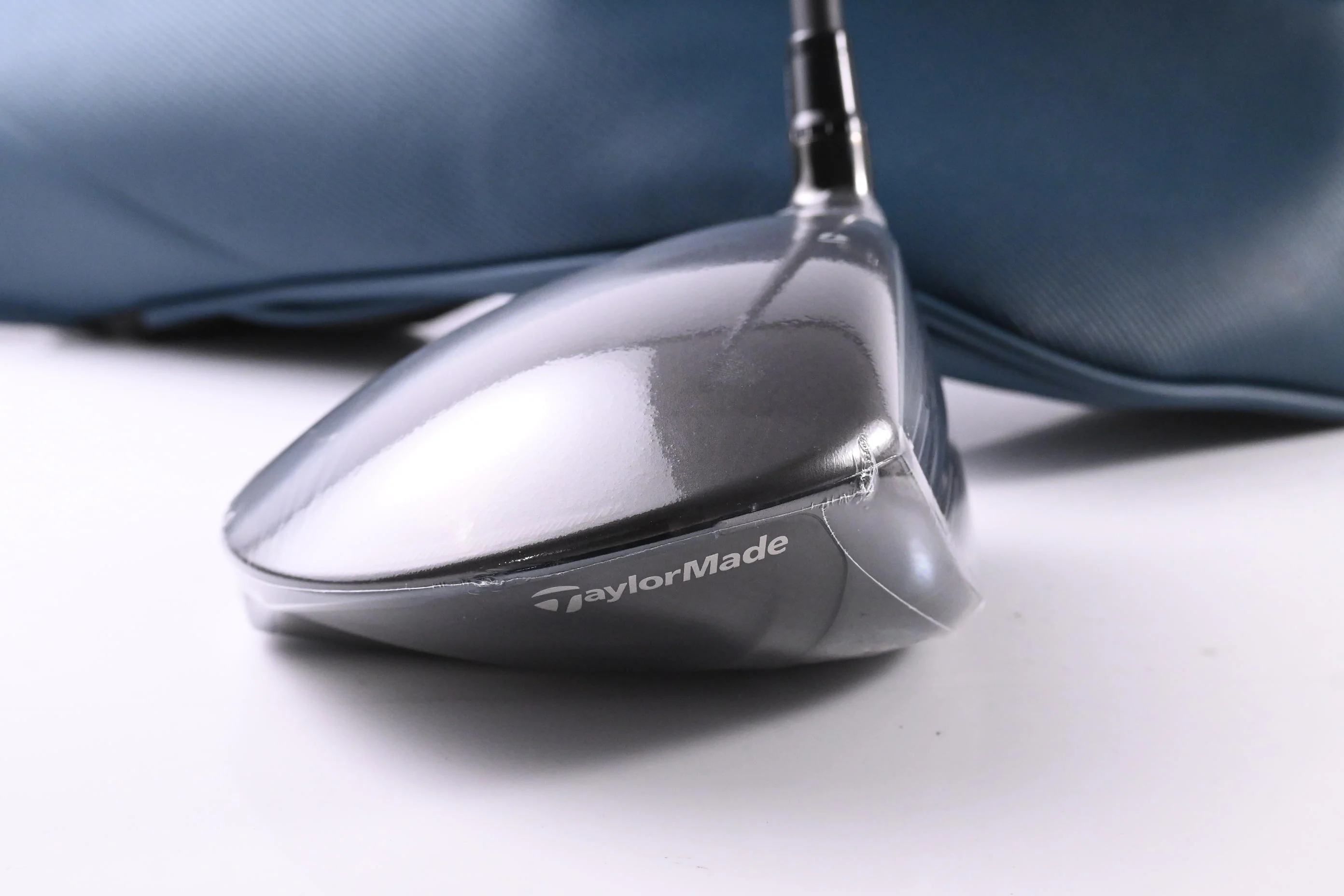 Taylormade Qi4D Driver / 10.5 Degree / Stiff Flex REAX Blue 50 Shaft - Image 3