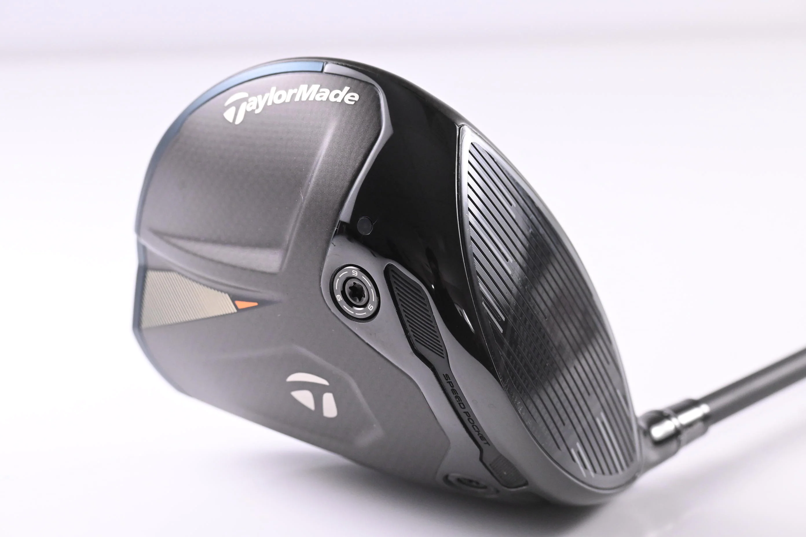Taylormade Qi4D Driver / 10.5 Degree / Stiff Flex Kai'li Blue CB Darkwave 60 Shaft