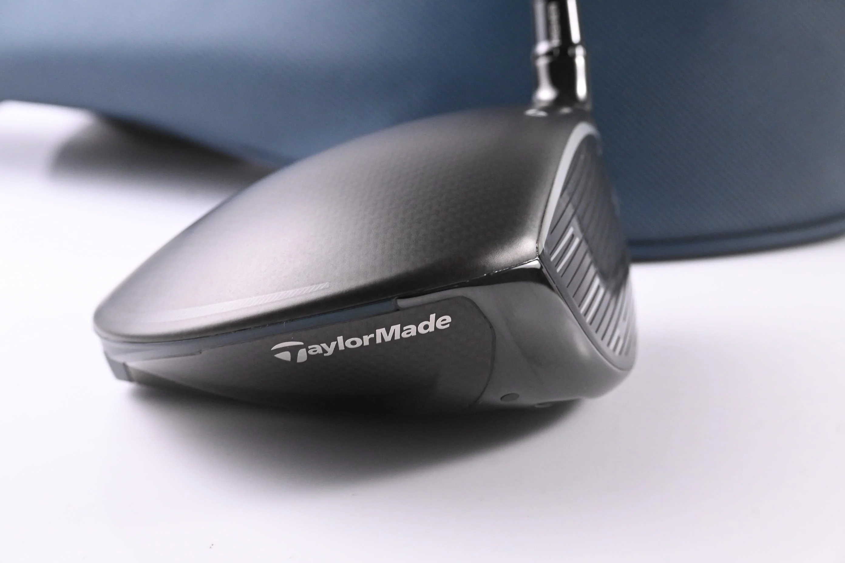 Taylormade Qi4D Driver / 10.5 Degree / Regular Flex REAX Blue 50 Shaft - Image 3