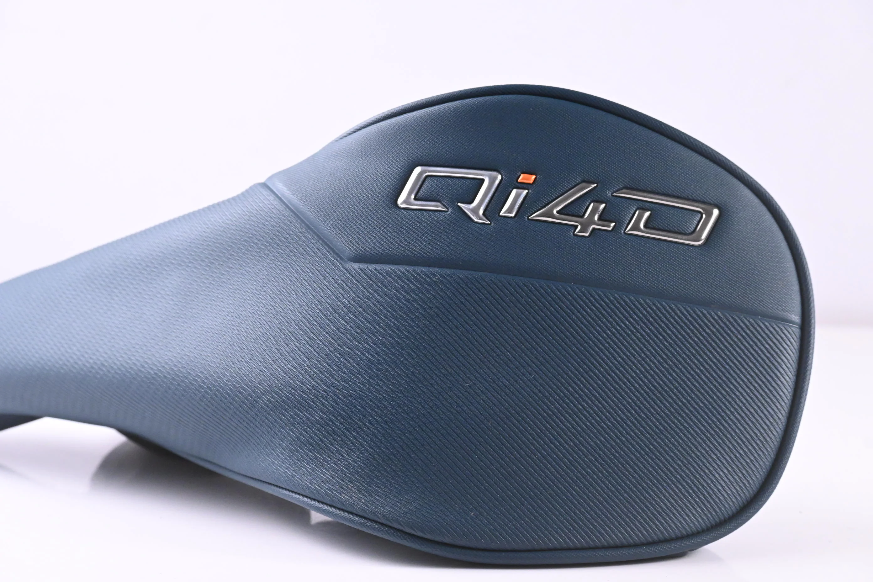 Taylormade Qi4D Driver / 10.5 Degree / Regular Flex REAX Blue 50 Shaft - Image 9