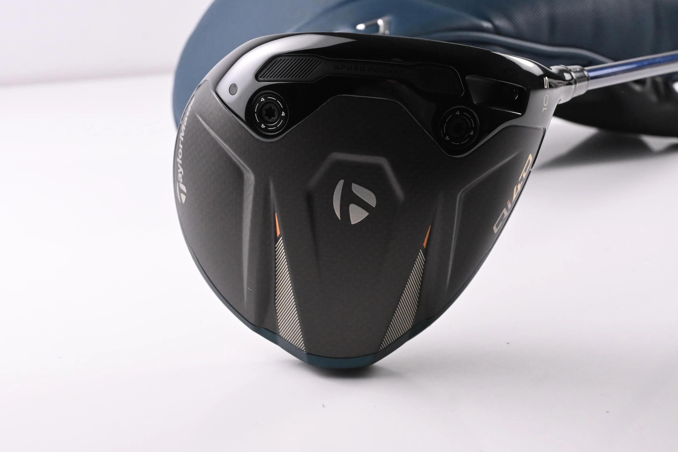 Taylormade Qi4D Driver / 10.5 Degree / Regular Flex Ventus Blue 5 Shaft - Image 2