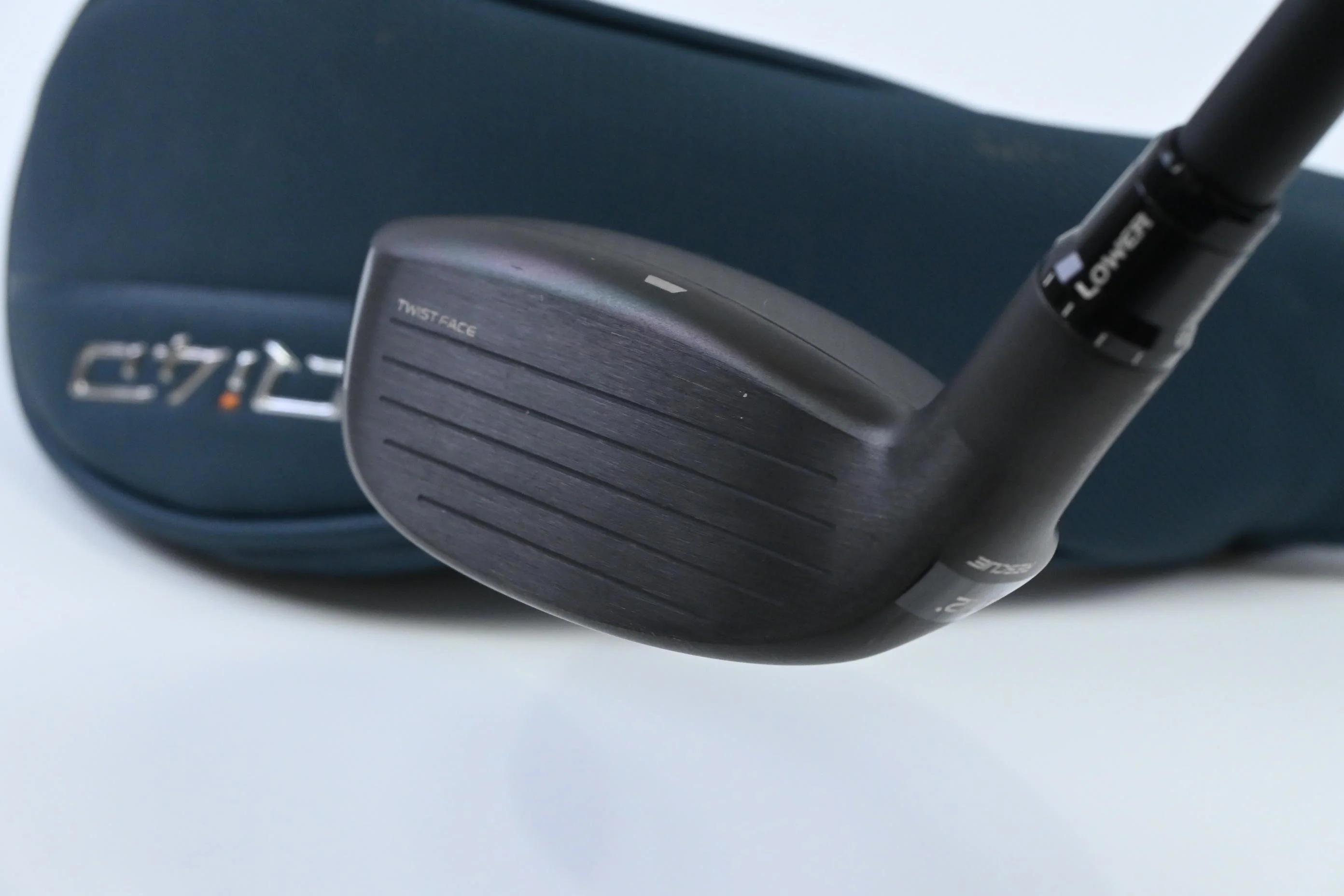 Taylormade Qi4D #4 Hybrid / 22 Degree / Regular Flex KBS Reax White 65 Shaft - Image 4