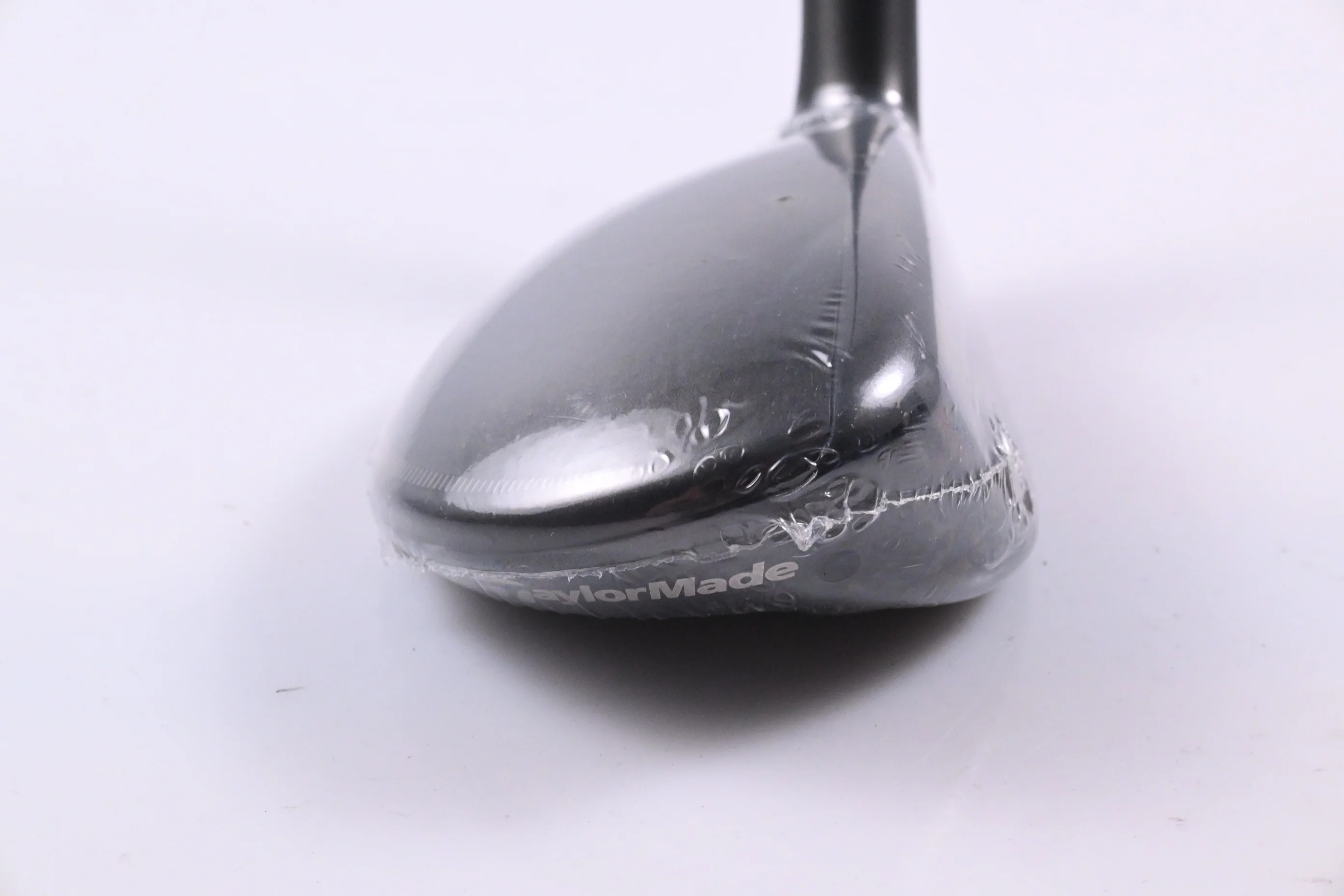 Taylormade Qi4D Hybrid / 22 Degree / Regular Flex KBS Reax 65 Shaft - Image 3