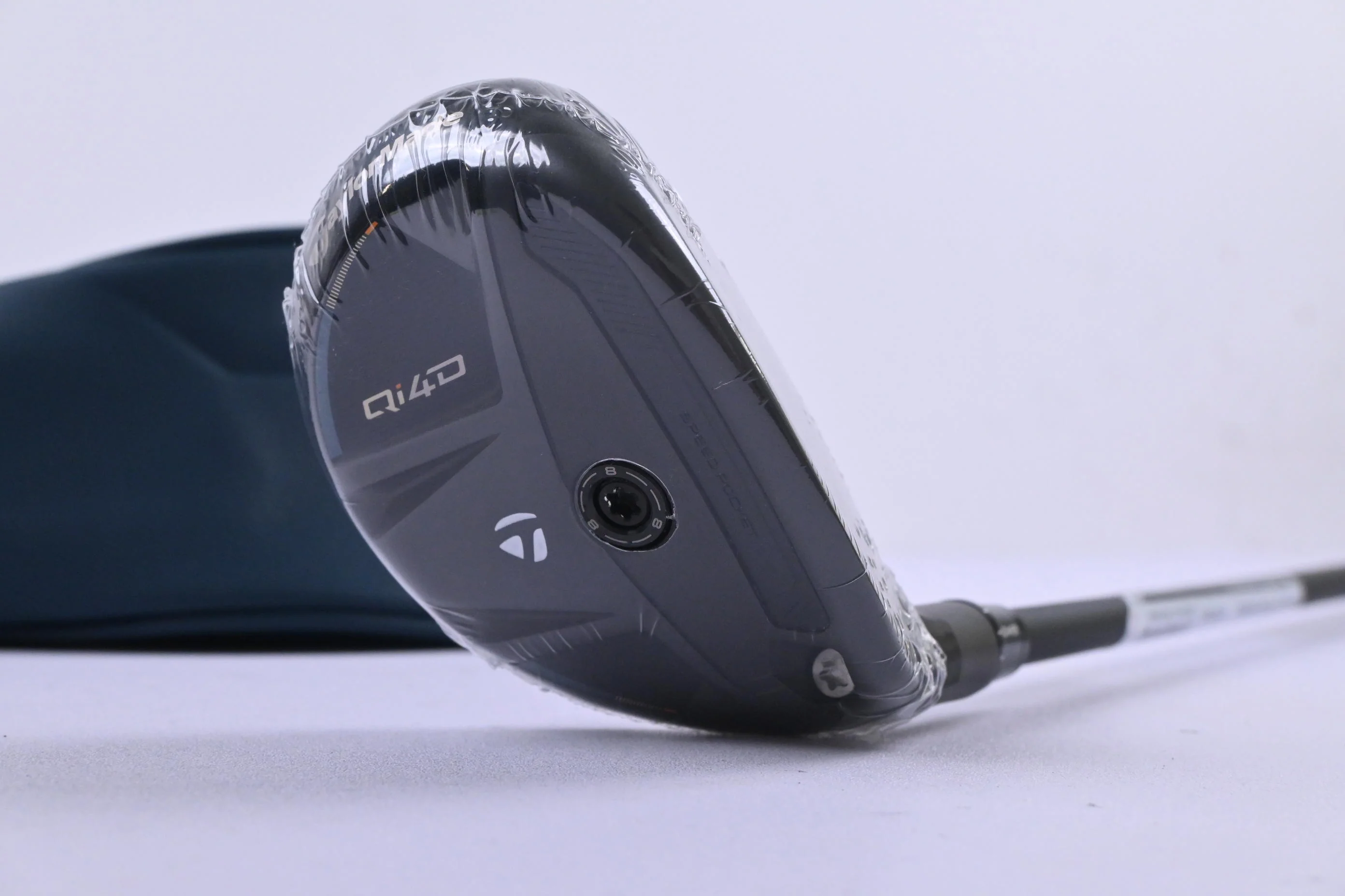 Taylormade Qi4D #4 Hybrid / 22 Degree / Regular Flex KBS REAX 65 Shaft