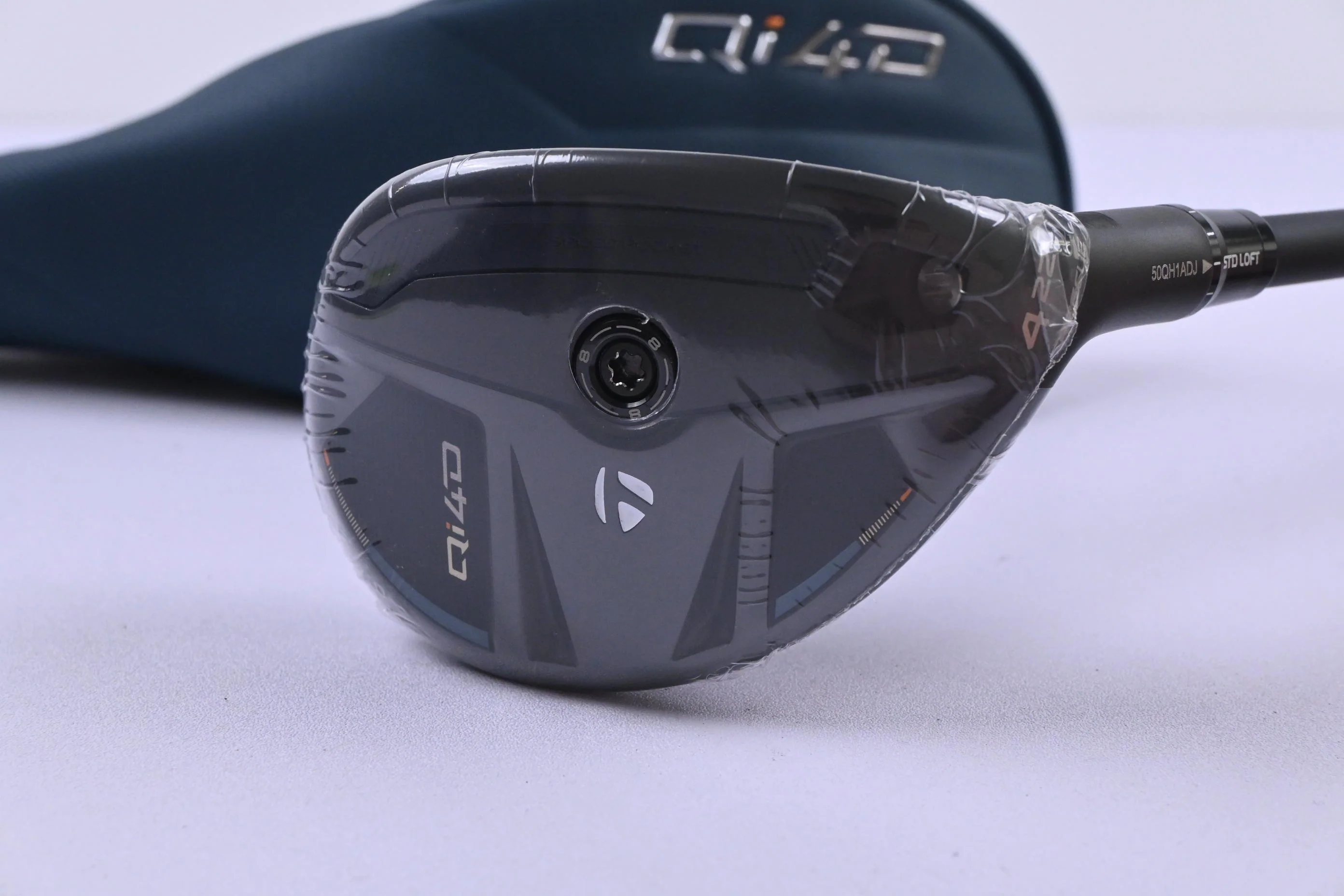 Taylormade Qi4D #4 Hybrid / 22 Degree / Regular Flex KBS REAX 65 Shaft - Image 2