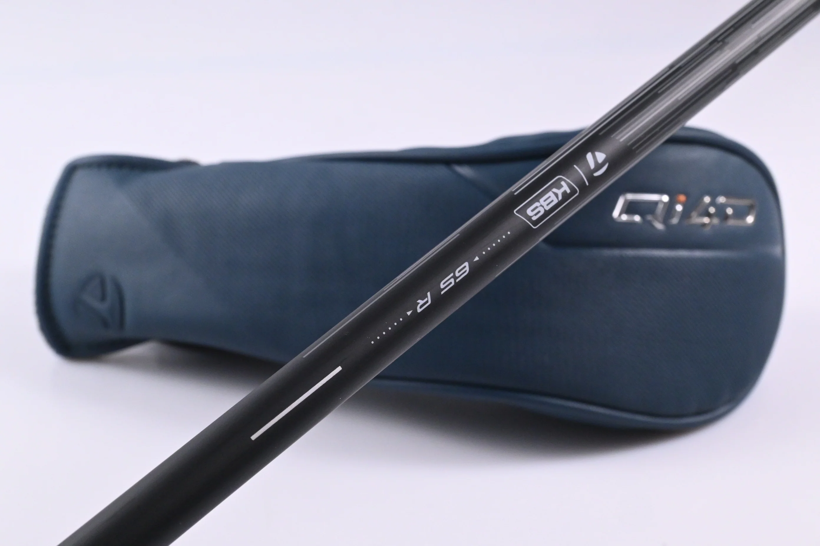 Taylormade Qi4D #4 Hybrid / 22 Degree / Regular Flex Reax 65 Shaft - Image 6