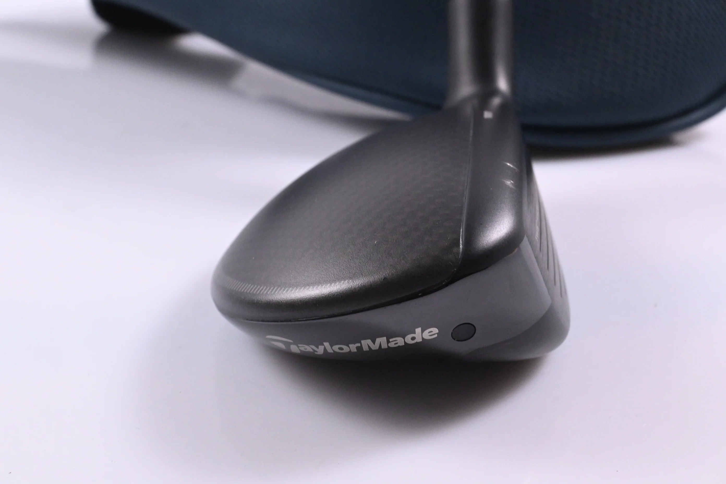 Taylormade Qi4D #2 Hybrid / 17 Degree / Regular Flex KBS Reax 65 Shaft - Image 3