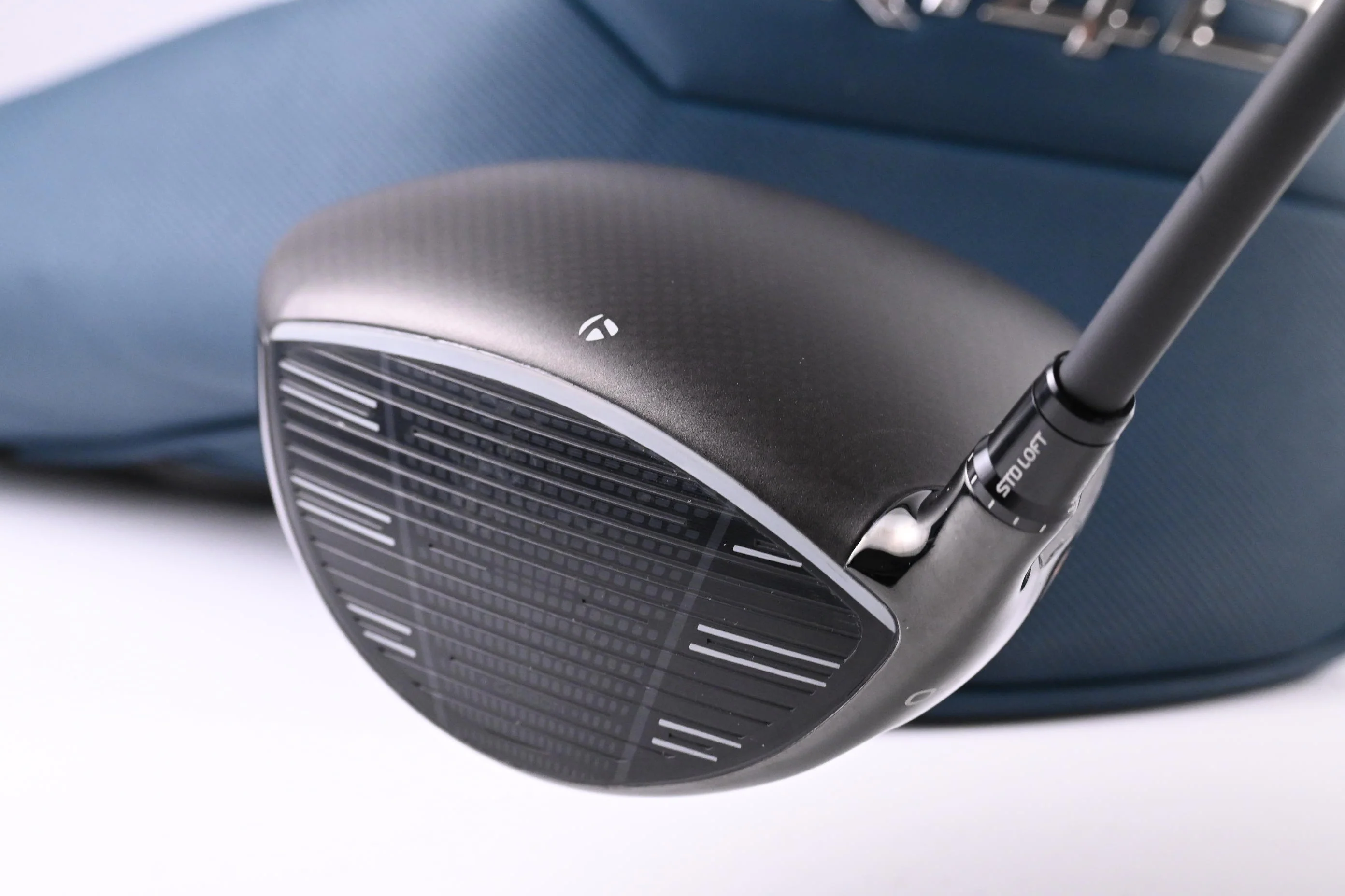 Taylormade Qi4D LS Driver / 9 Degree / Regular Flex REAX Blue 50 Shaft - Image 4