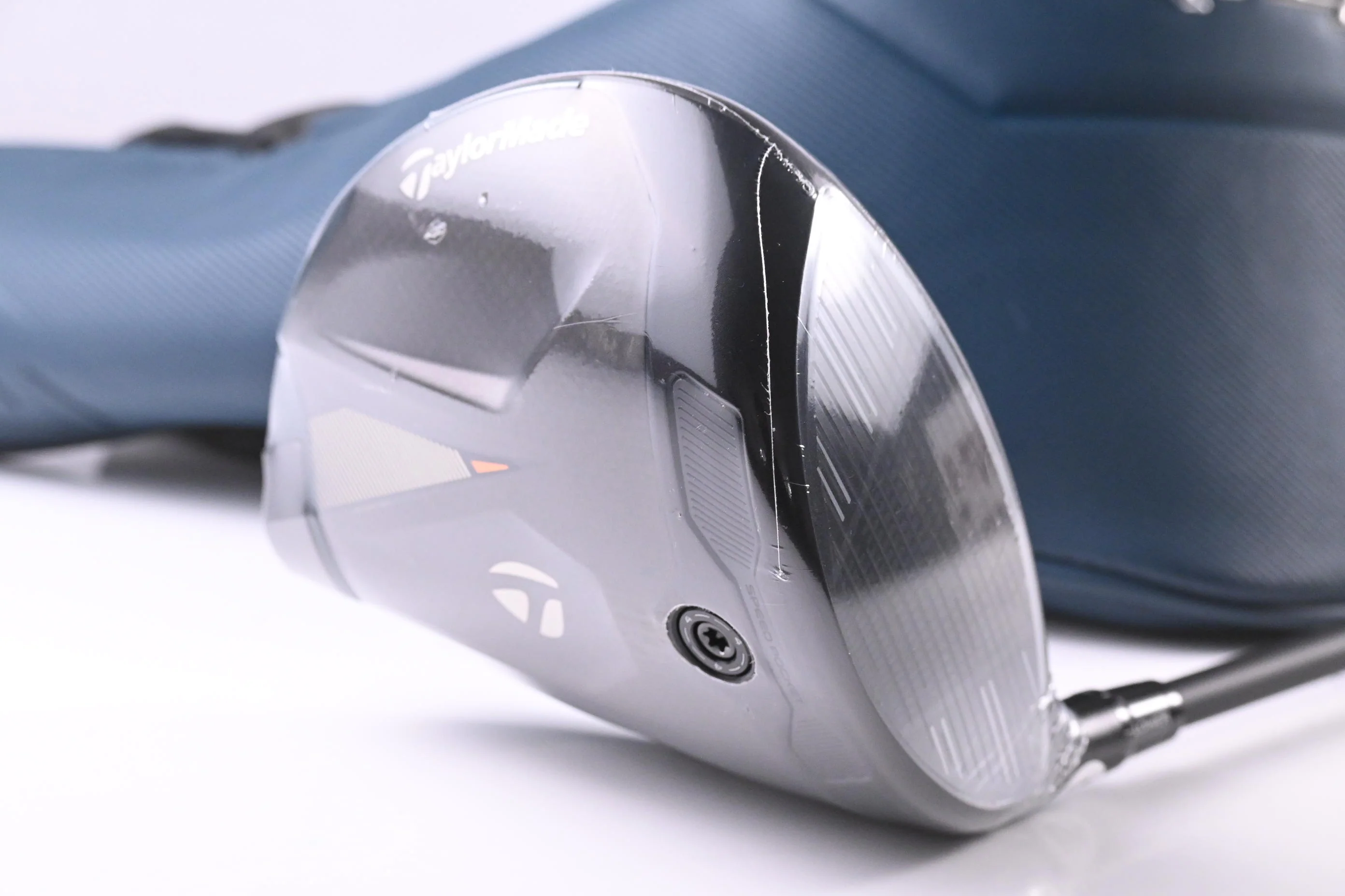 Taylormade Qi4D Max Driver / 10.5 Degree / Stiff Flex REAX Blue 60 Shaft