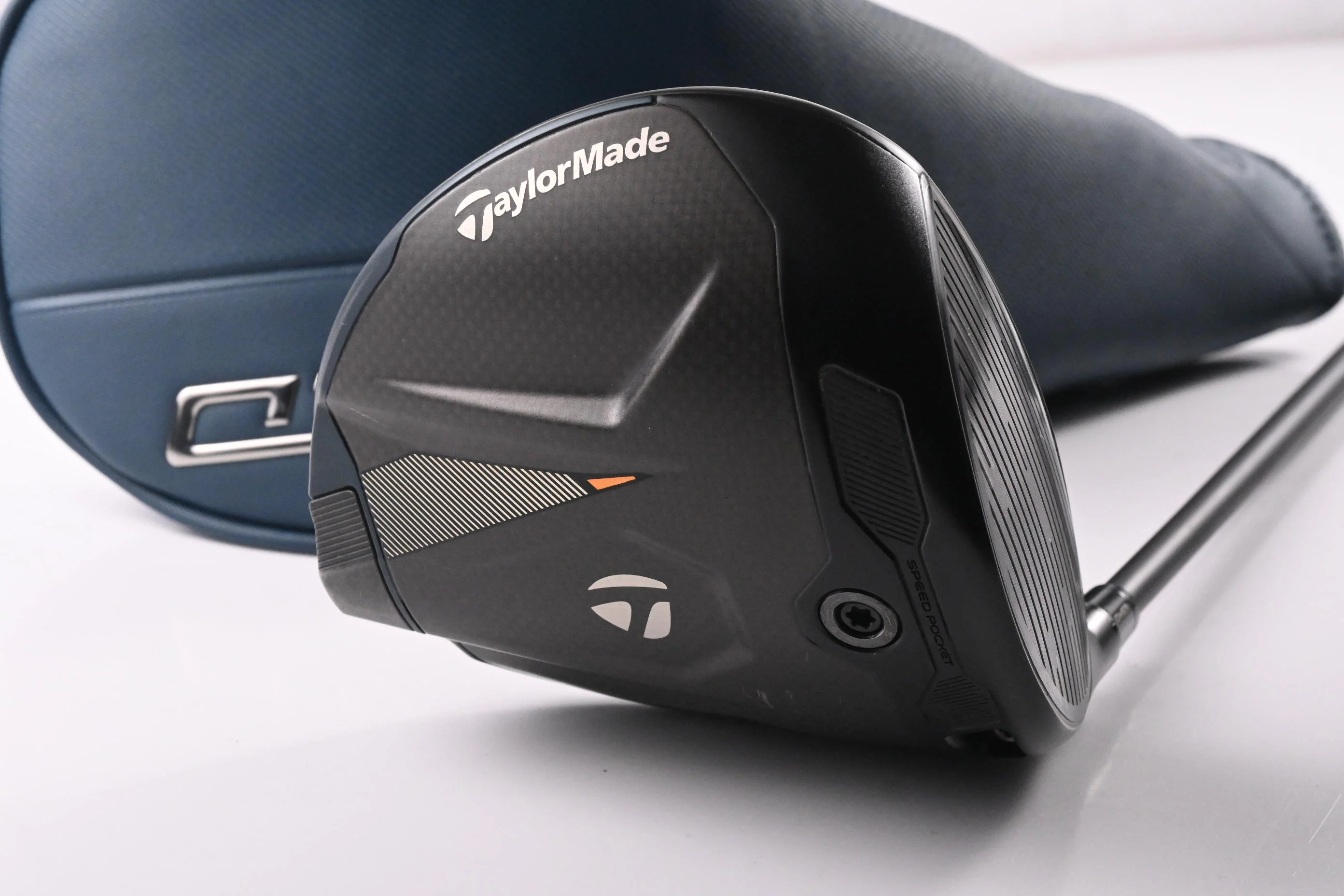 Taylormade Qi4D Max Driver / 9 Degree / Regular Flex REAX Blue 50 Shaft