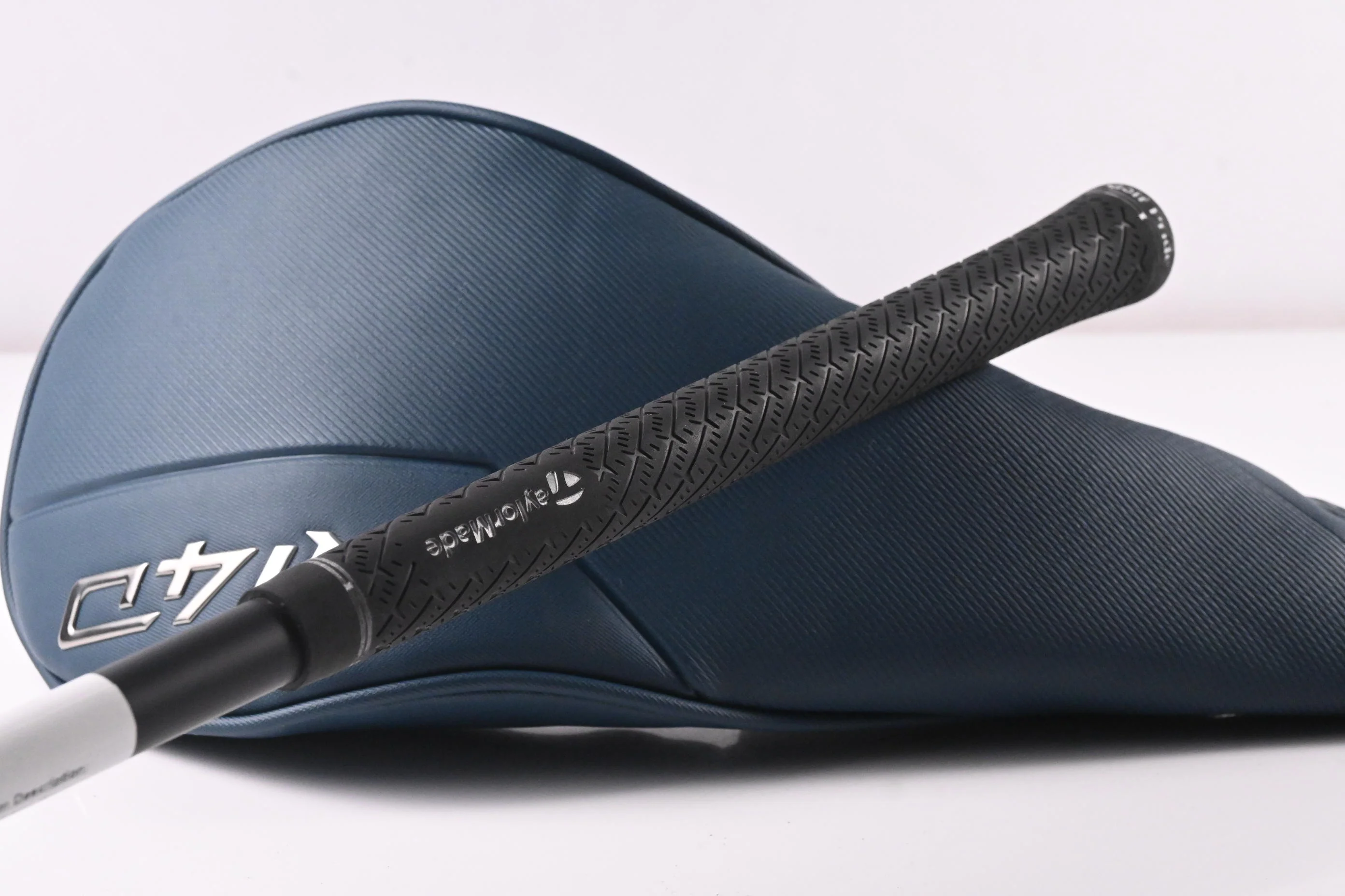 Taylormade Qi4D Max Driver / 9 Degree / Regular Flex REAX Blue 50 Shaft - Image 8
