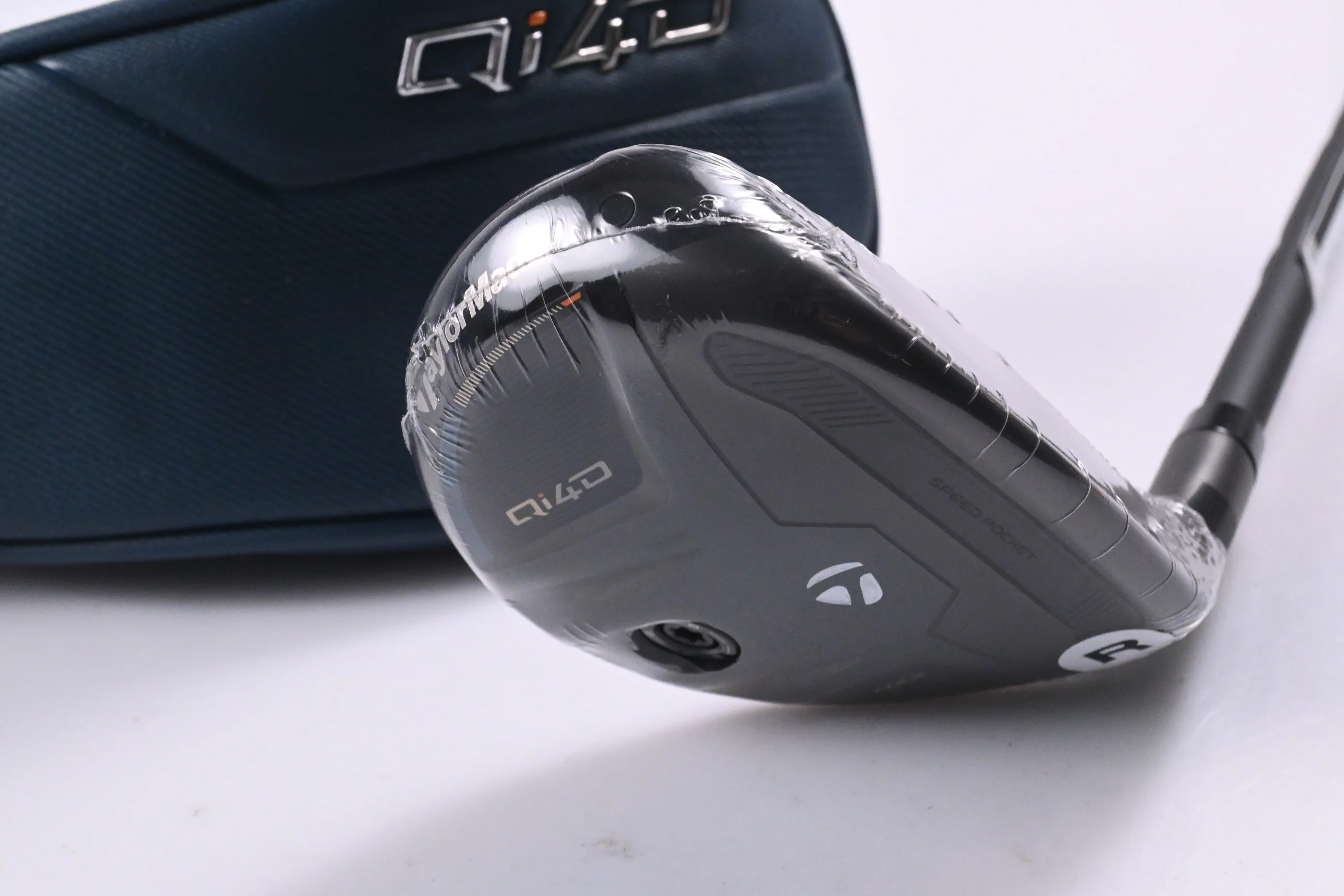 Taylormade Qi4D Max #5 Hybrid / 26 Degree / Regular Flex KBS REAX 50 Shaft