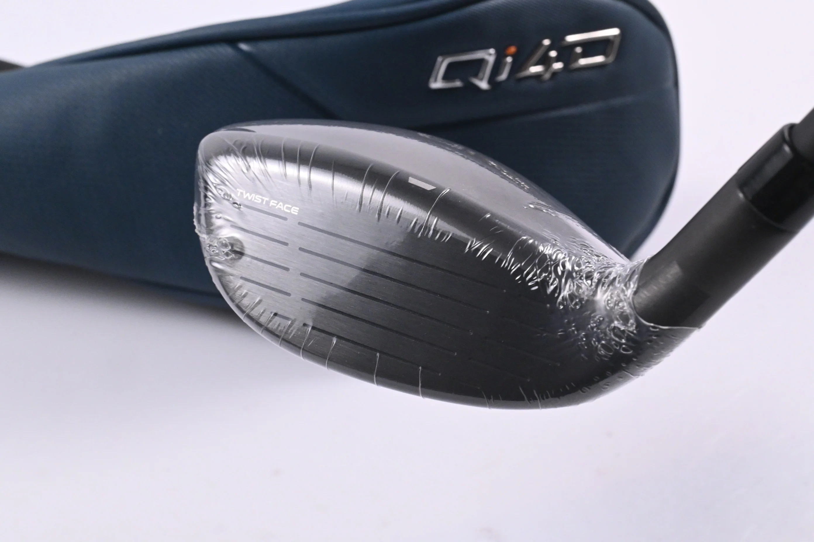 Taylormade Qi4D Max #5 Hybrid / 26 Degree / Regular Flex KBS REAX 50 Shaft - Image 4