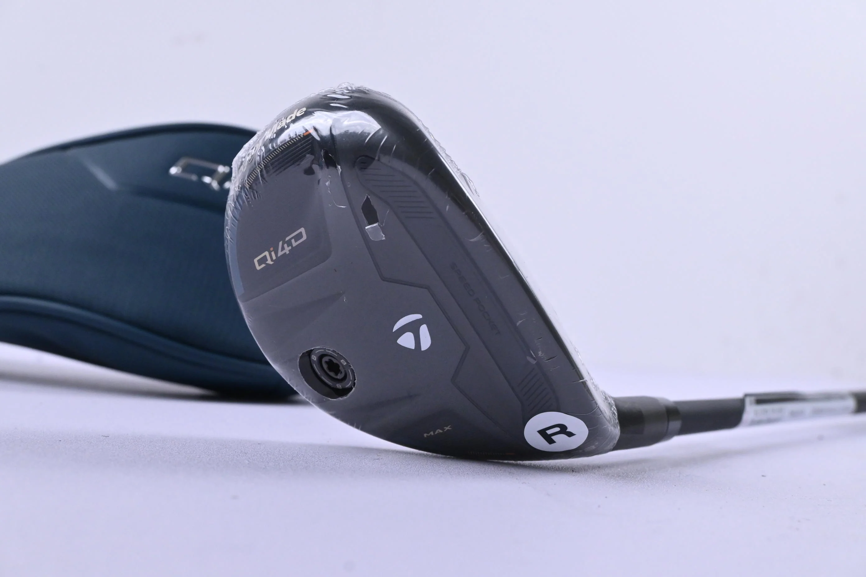 Taylormade Qi4D Max #4 Hybrid / 23 Degree / Regular Flex KBS REAX 50 Shaft