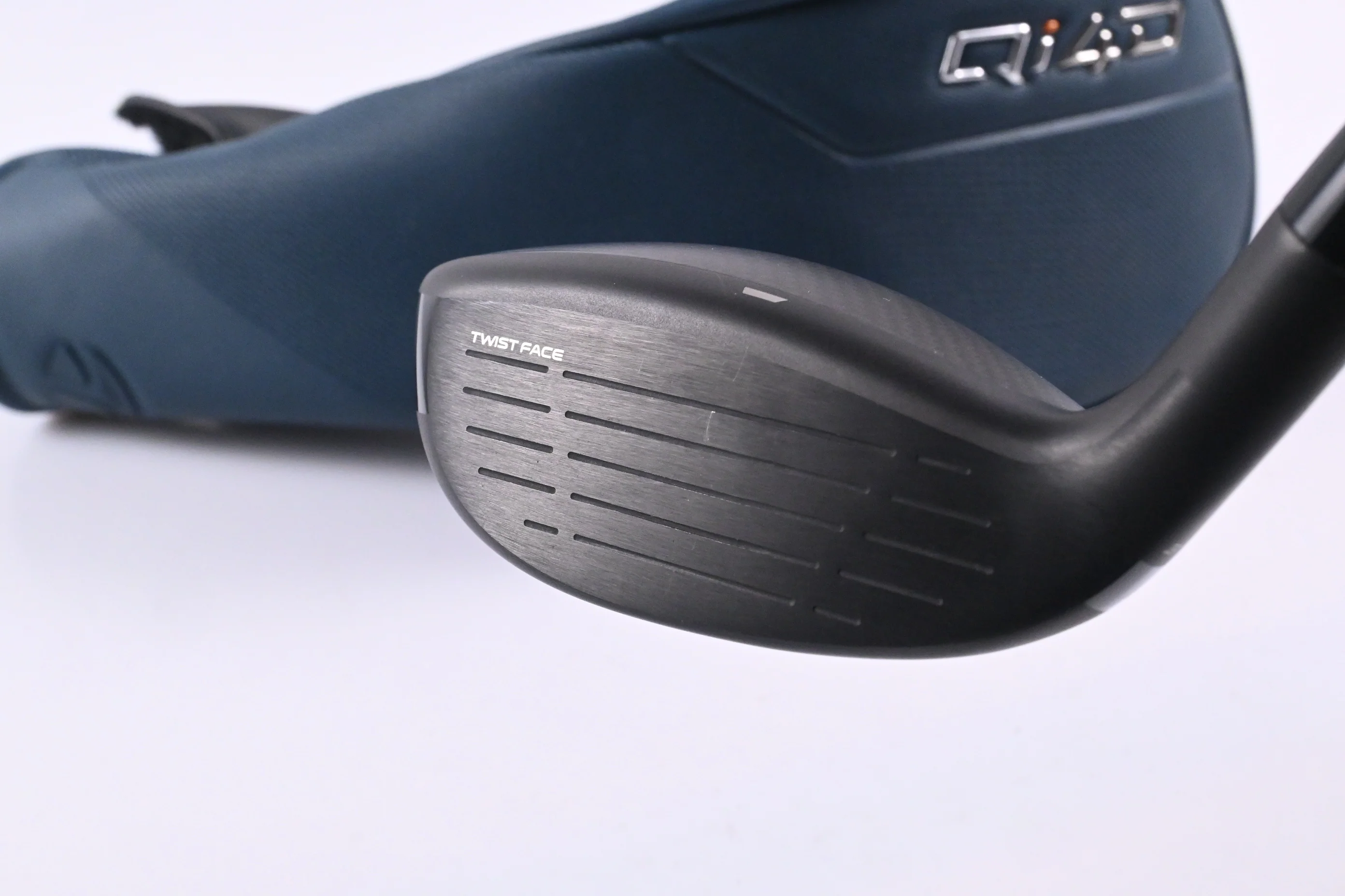 Taylormade Qi4D Max #4 Hybrid / 23 Degree / Regular Flex REAX By KBS 50 Shaft - Image 4