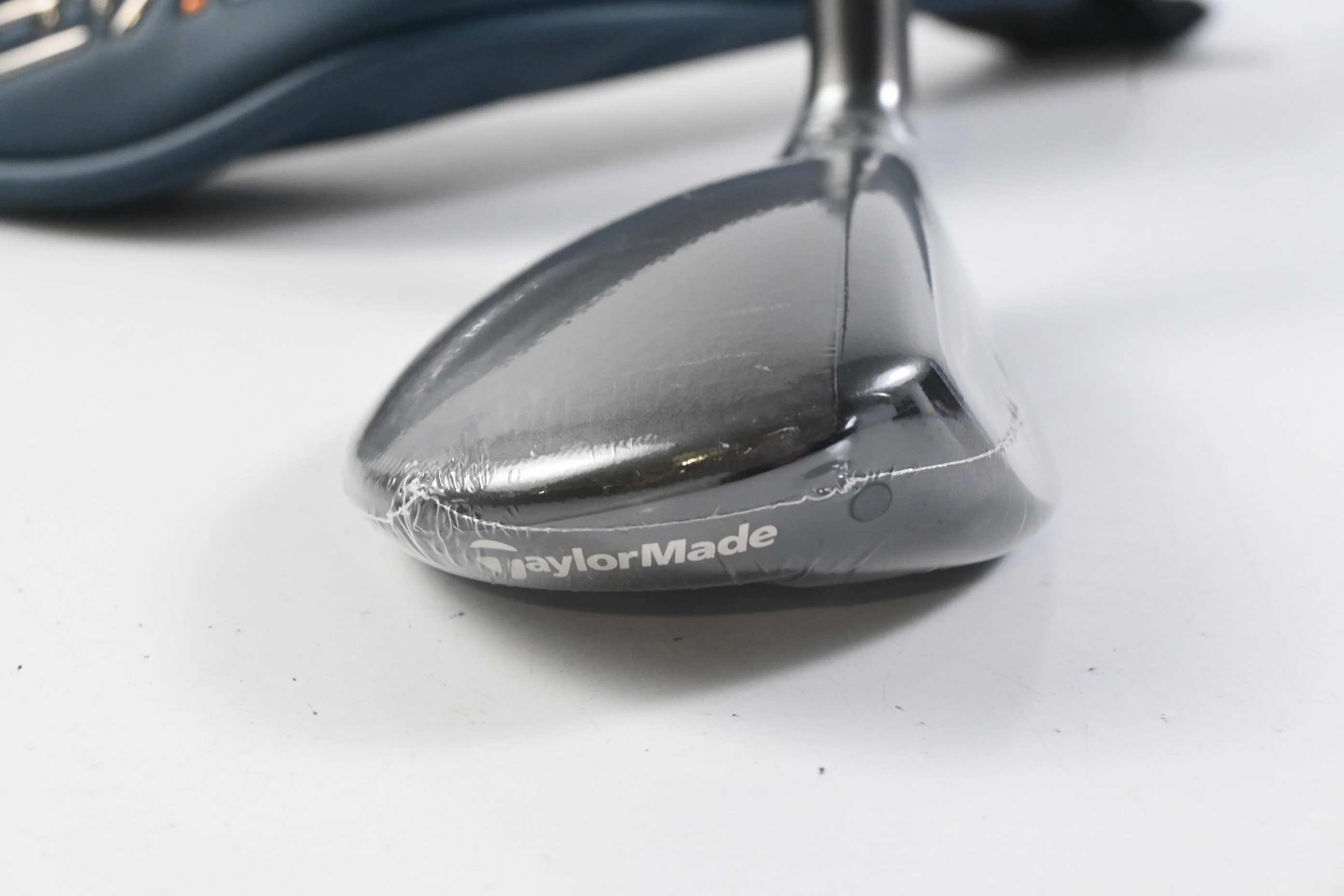 Taylormade Qi4D Max #5 Hybrid / 26 Degree / Regular Flex KBS Reax 50 Shaft - Image 3