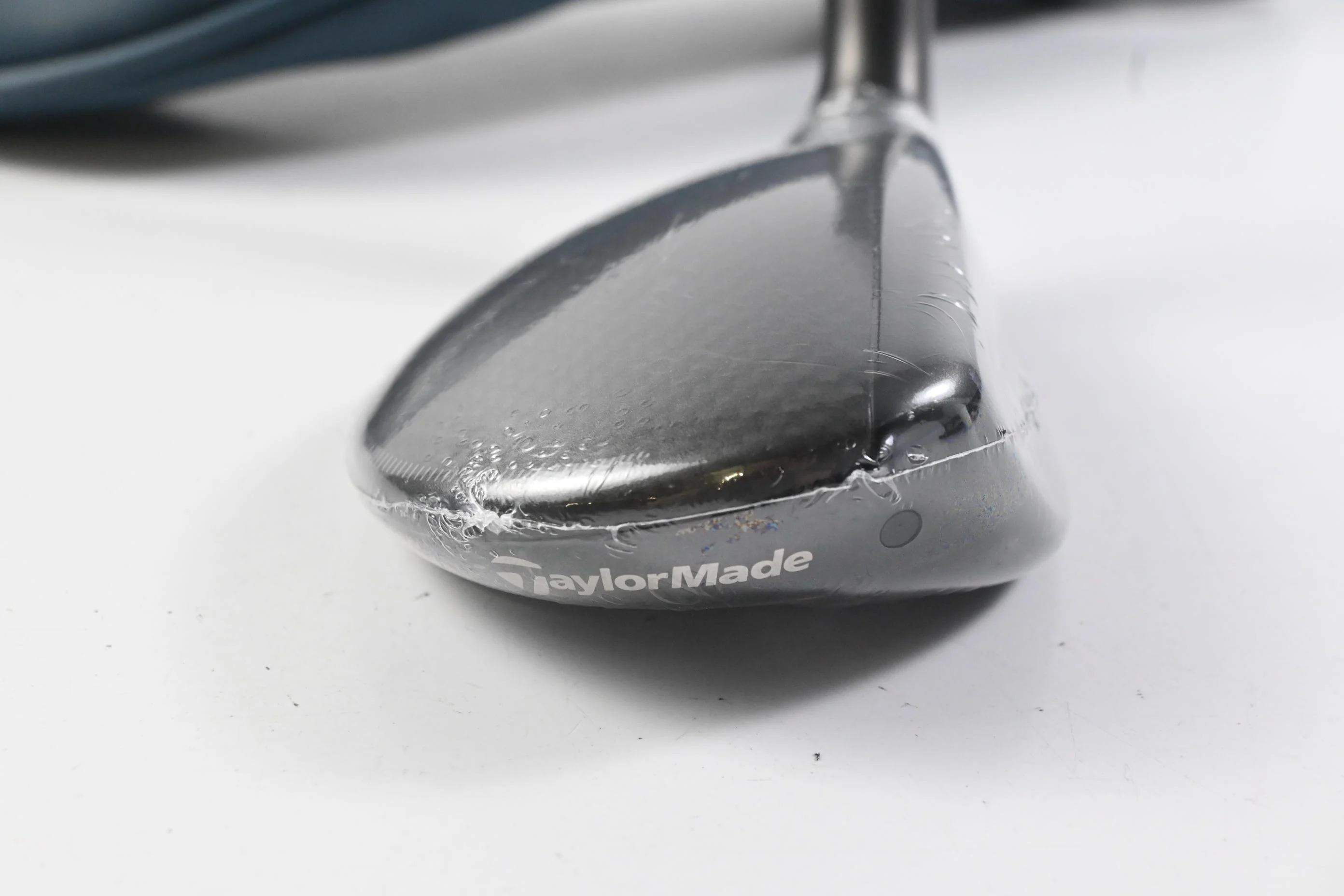 Taylormade Qi4D Max #4 Hybrid / 23 Degree / Regular Flex KBS Reax 50 Shaft - Image 2