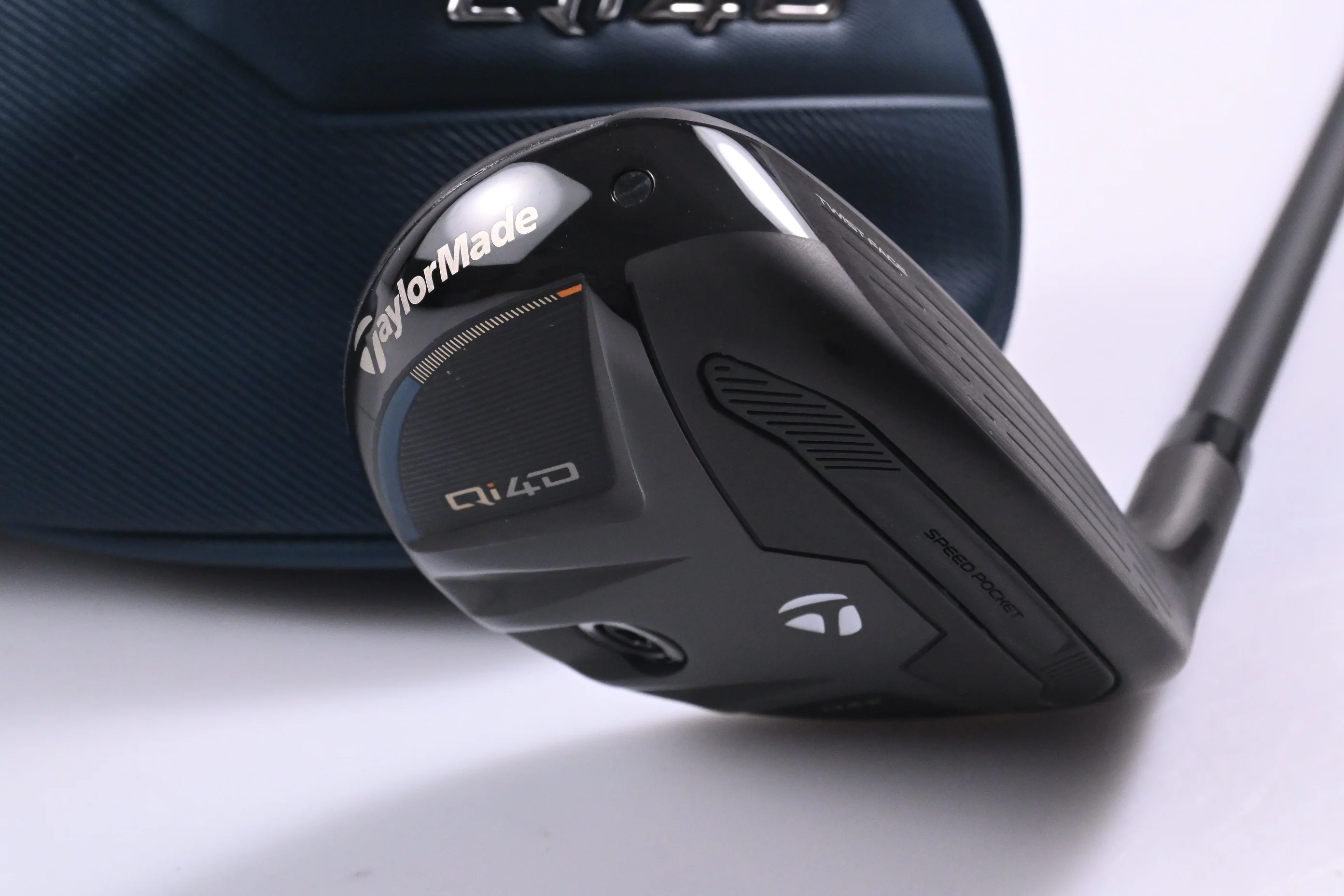 Taylormade Qi4D Max #4 Hybrid / 22 Degree / Regular Flex KBS Reax 50 Shaft