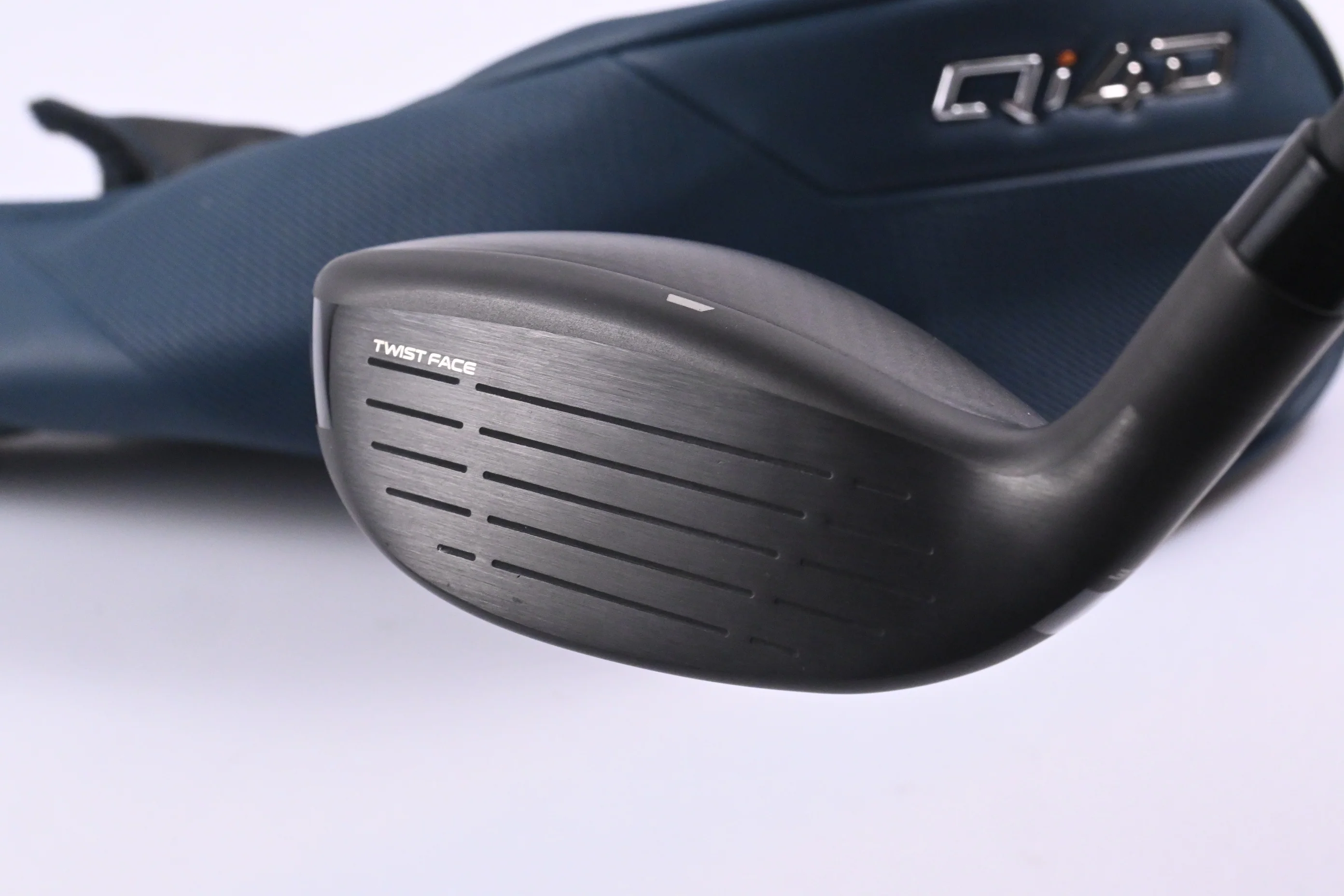 Taylormade Qi4D Max #4 Hybrid / 22 Degree / Regular Flex KBS Reax 50 Shaft - Image 4