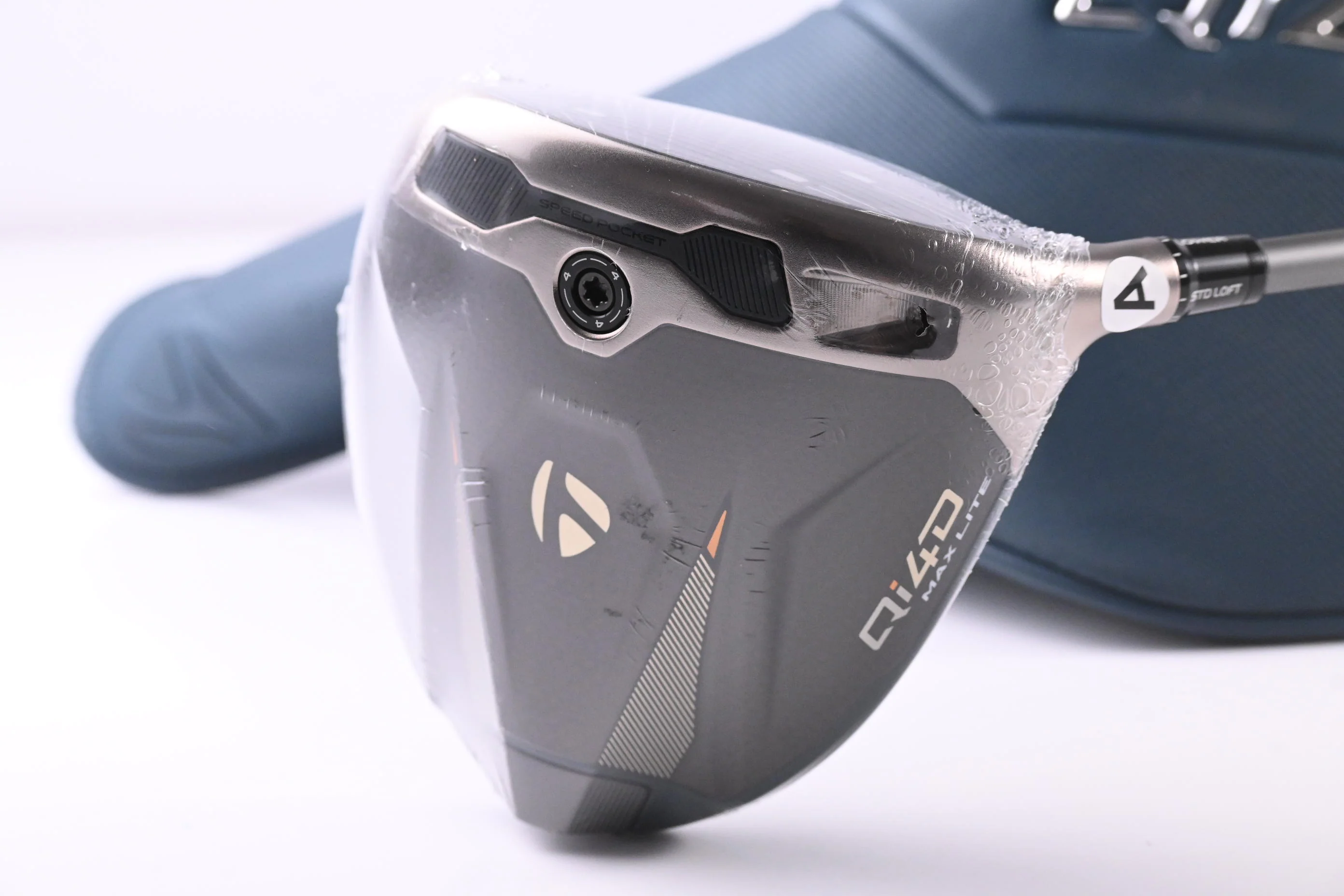Taylormade Qi4D Max Lite Driver / 12 Degree / Senior Flex REAX Blue 40 Shaft - Image 2