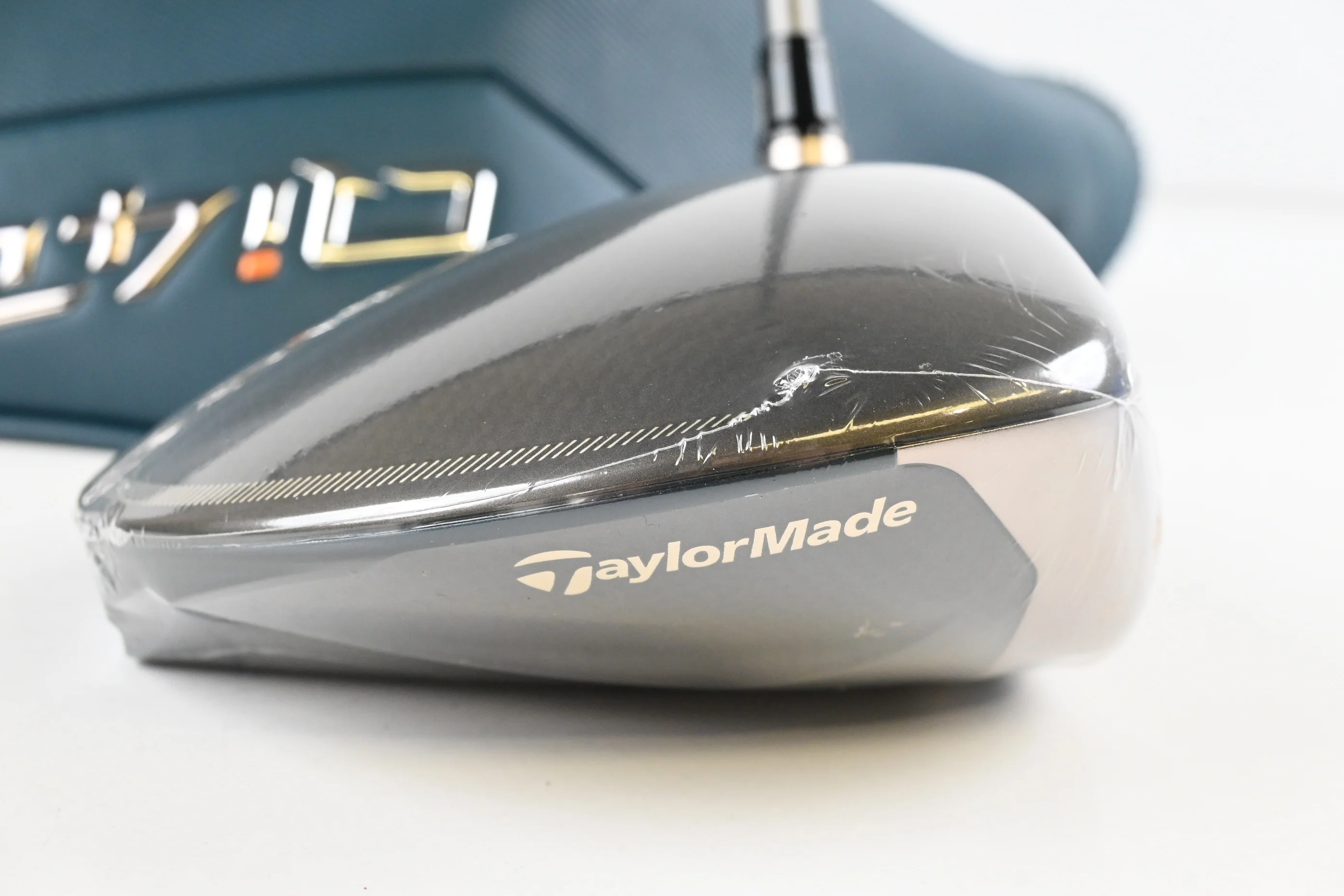 Taylormade Qi4D Max Lite Driver / 12 Degree / Senior Flex REAX Blue 40 Shaft - Image 3
