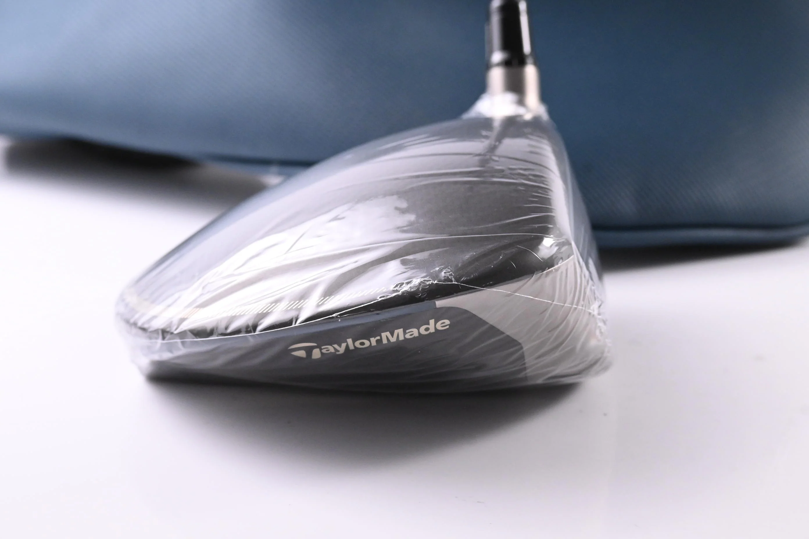 Taylormade Qi4D Max Lite Driver / 12 Degree / X-Flex Kai'li Dark Waves White 60 - Image 3