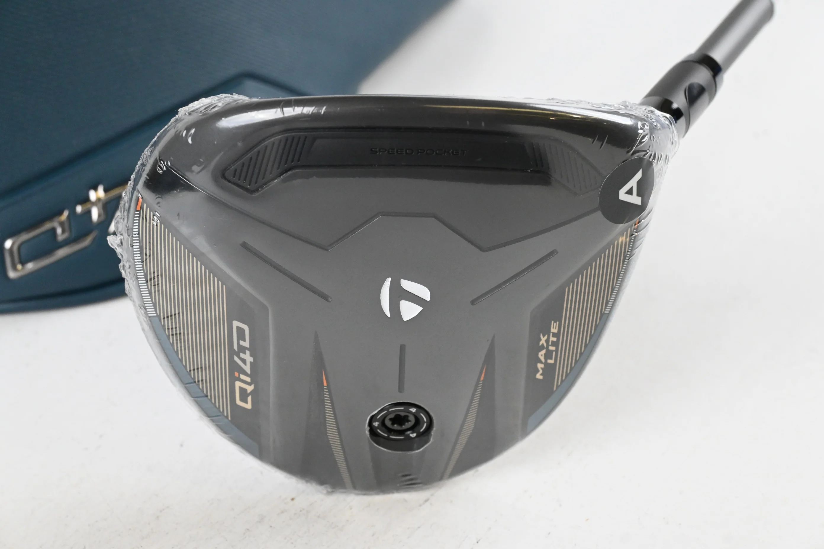 Taylormade Qi4D Max Lite #7 Wood / 21 Degree / Senior Flex Reax Silver 45 Shaft - Image 2