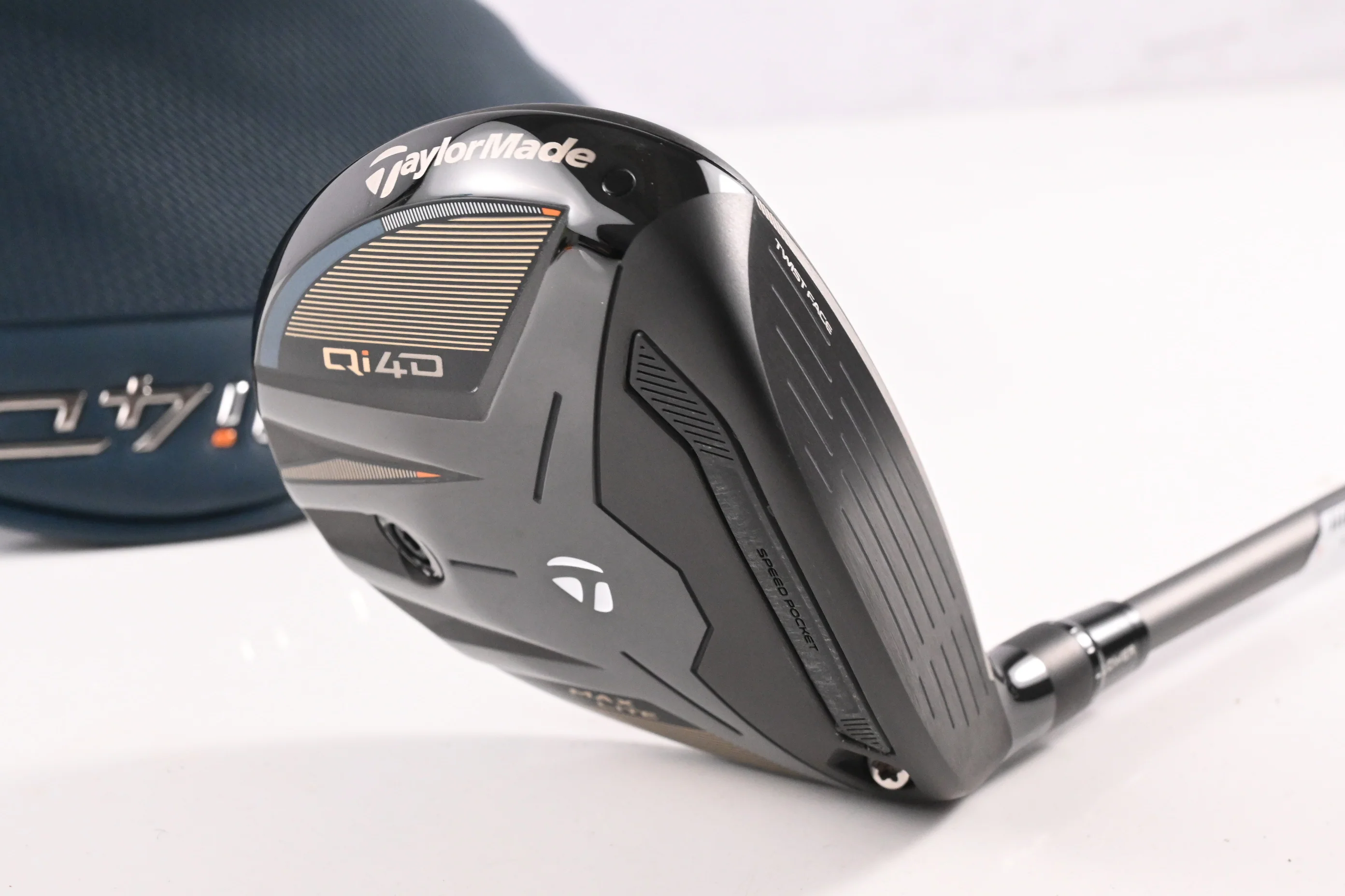 Taylormade Qi4D Max Lite #5 Wood / 18 Degree / Senior Flex REAX 45 Shaft
