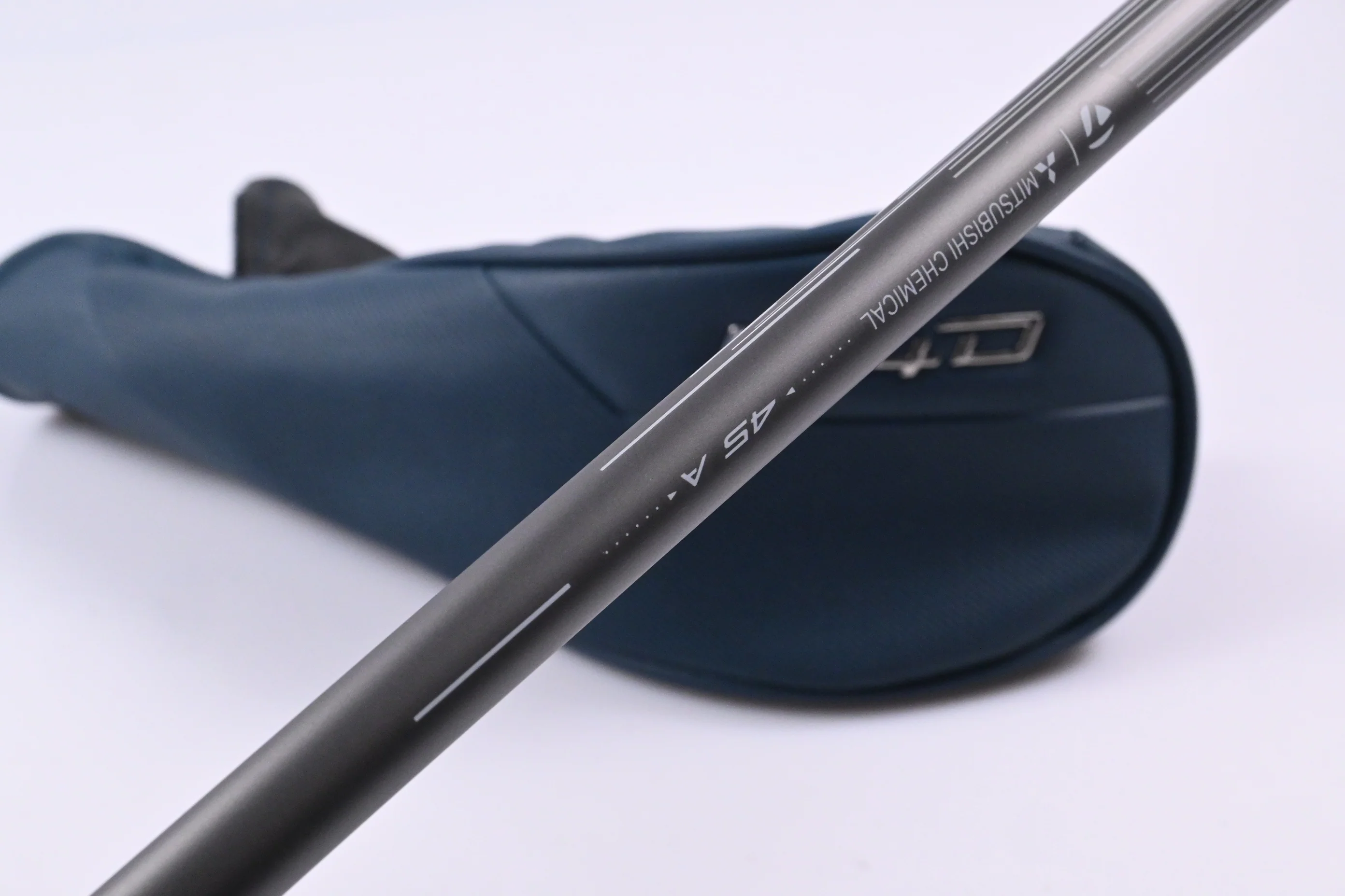 Taylormade Qi4D Max Lite #5 Hybrid / 26 Degree / Senior Flex Mitsubishi Reax 45 - Image 6