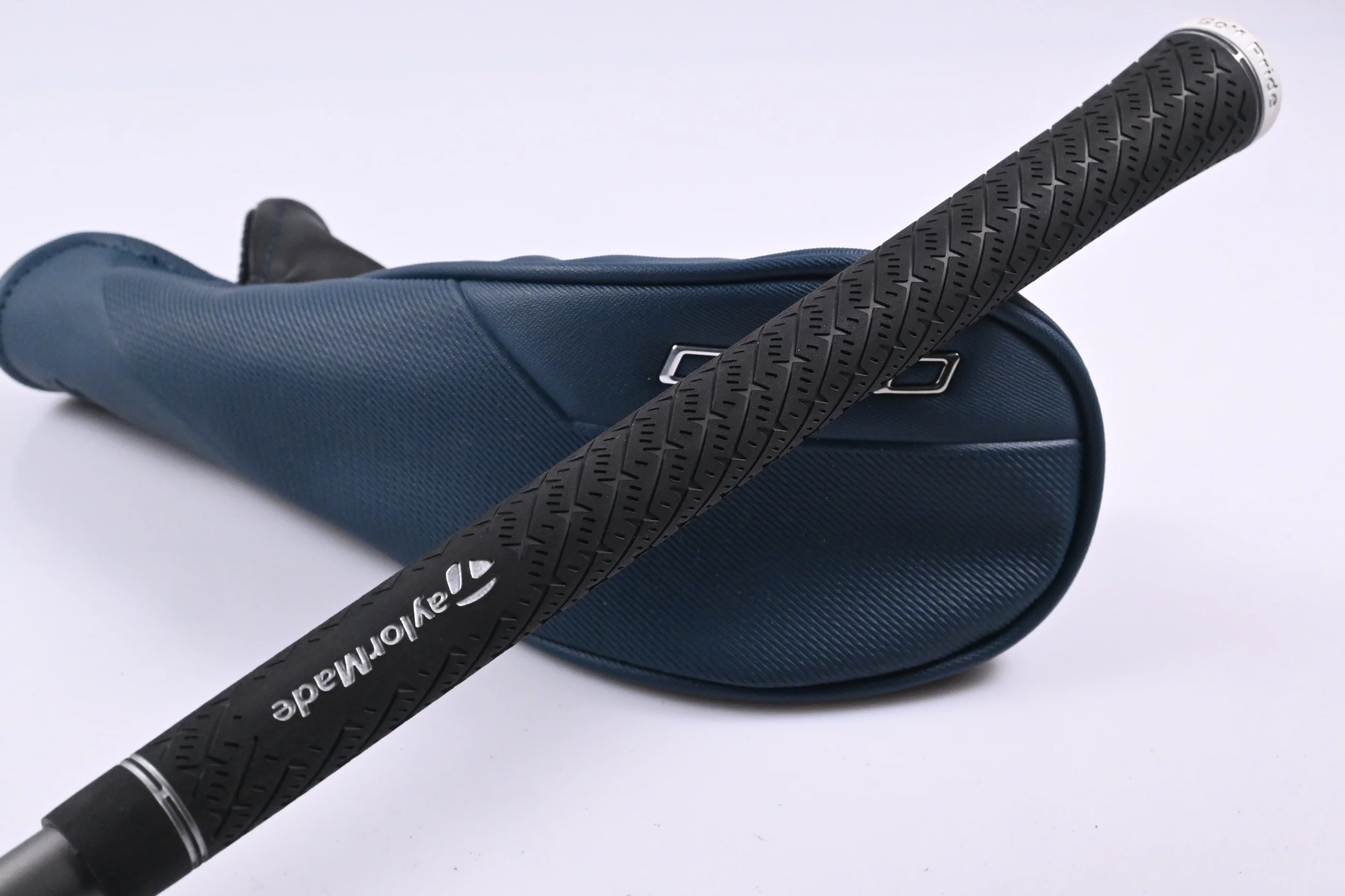 Taylormade Qi4D Max Lite #5 Hybrid / 26 Degree / Senior Flex Mitsubishi Reax 45 - Image 8