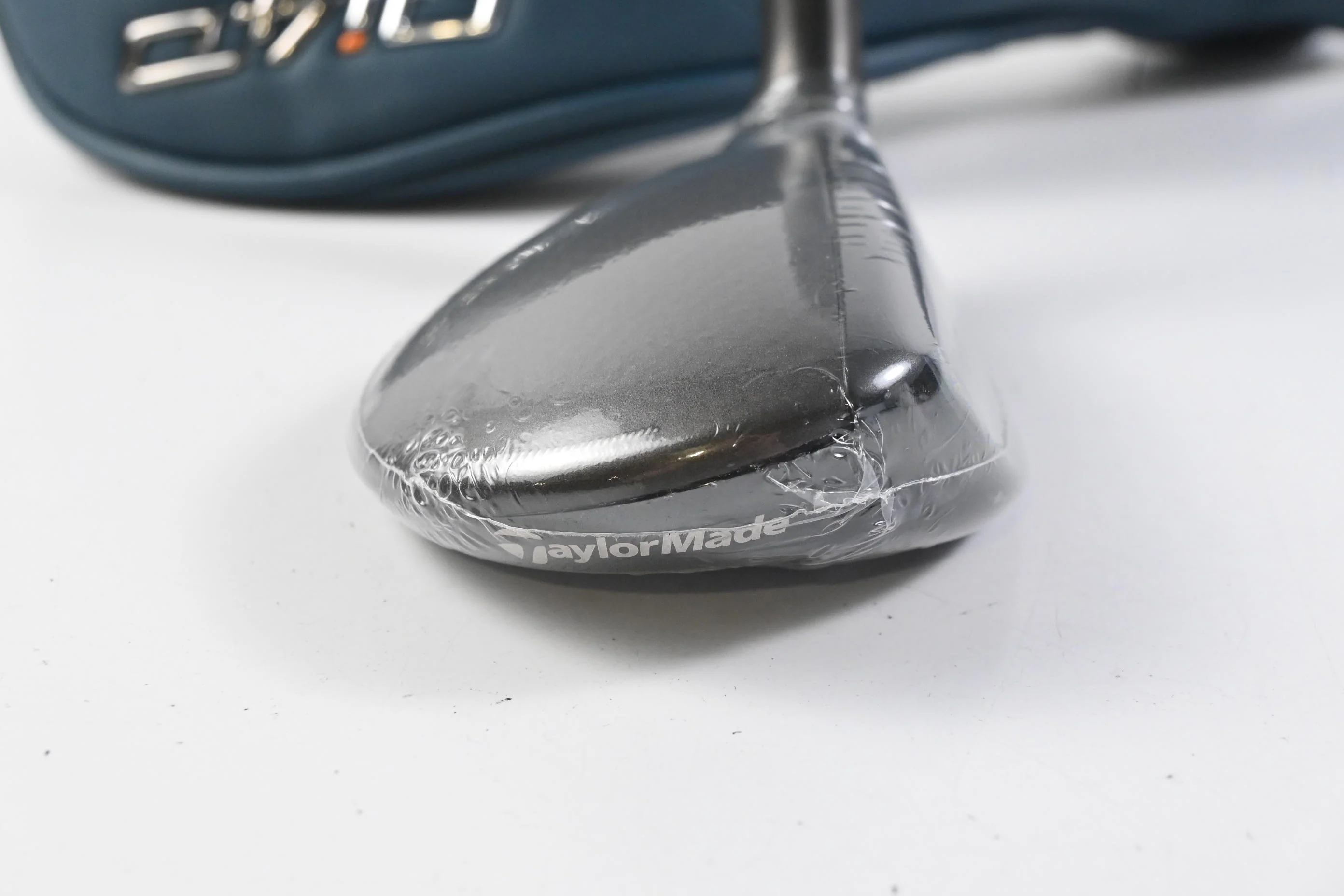 Taylormade Qi4D Max Lite #5 Hybrid / 26 Degree / Senior Flex Reax 45 Shaft - Image 3
