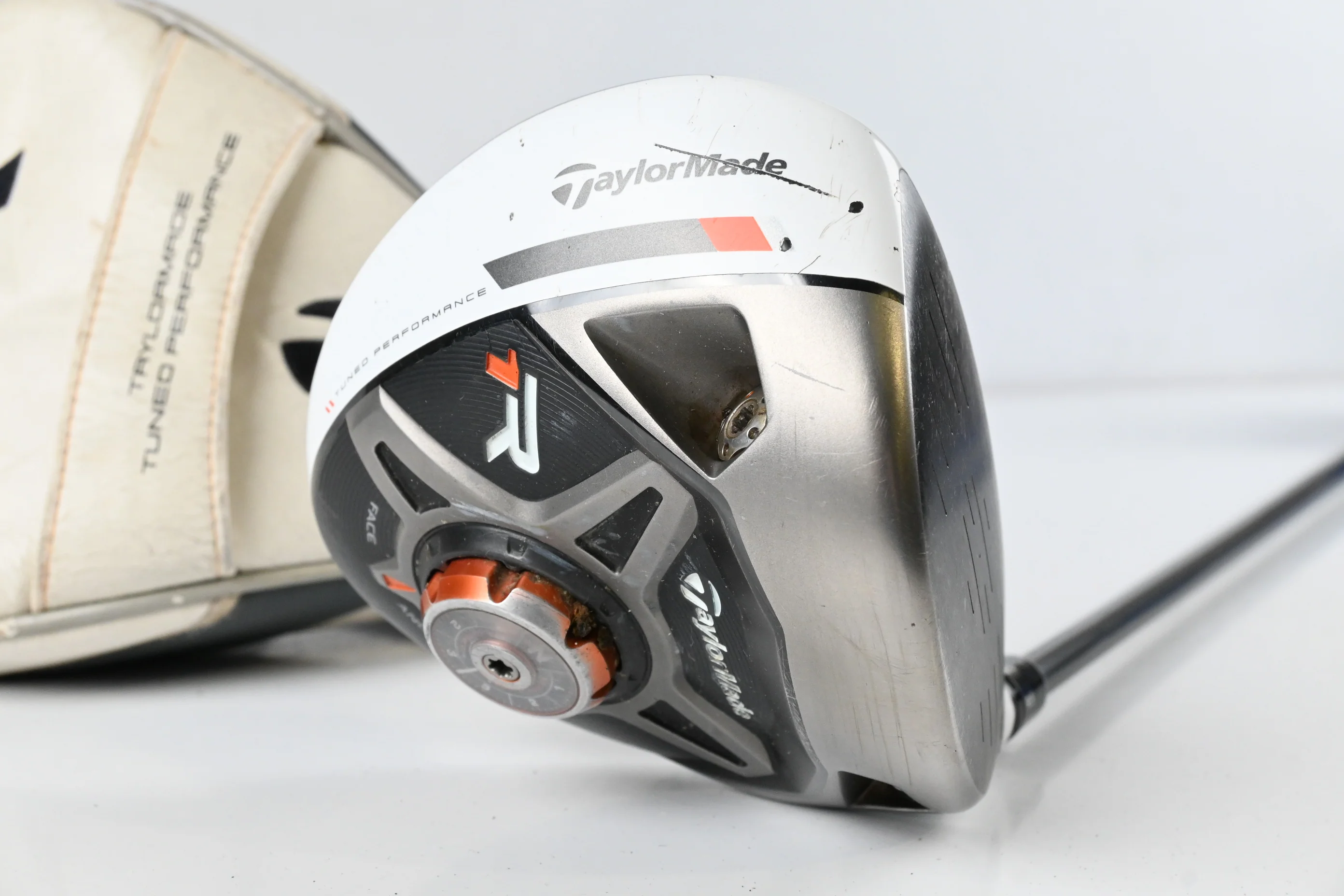 Taylormade R1 Driver / 8-12 Degree / Regular Flex Aldila RIP Phenom 55 Shaft