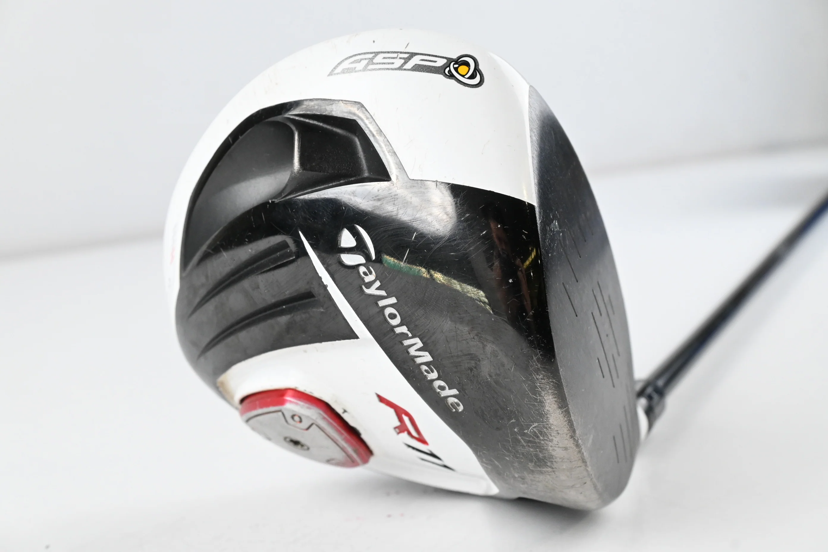 Taylormade R11 Driver / 9 Degree / Stiff Flex Fujikura Blur 60 Shaft