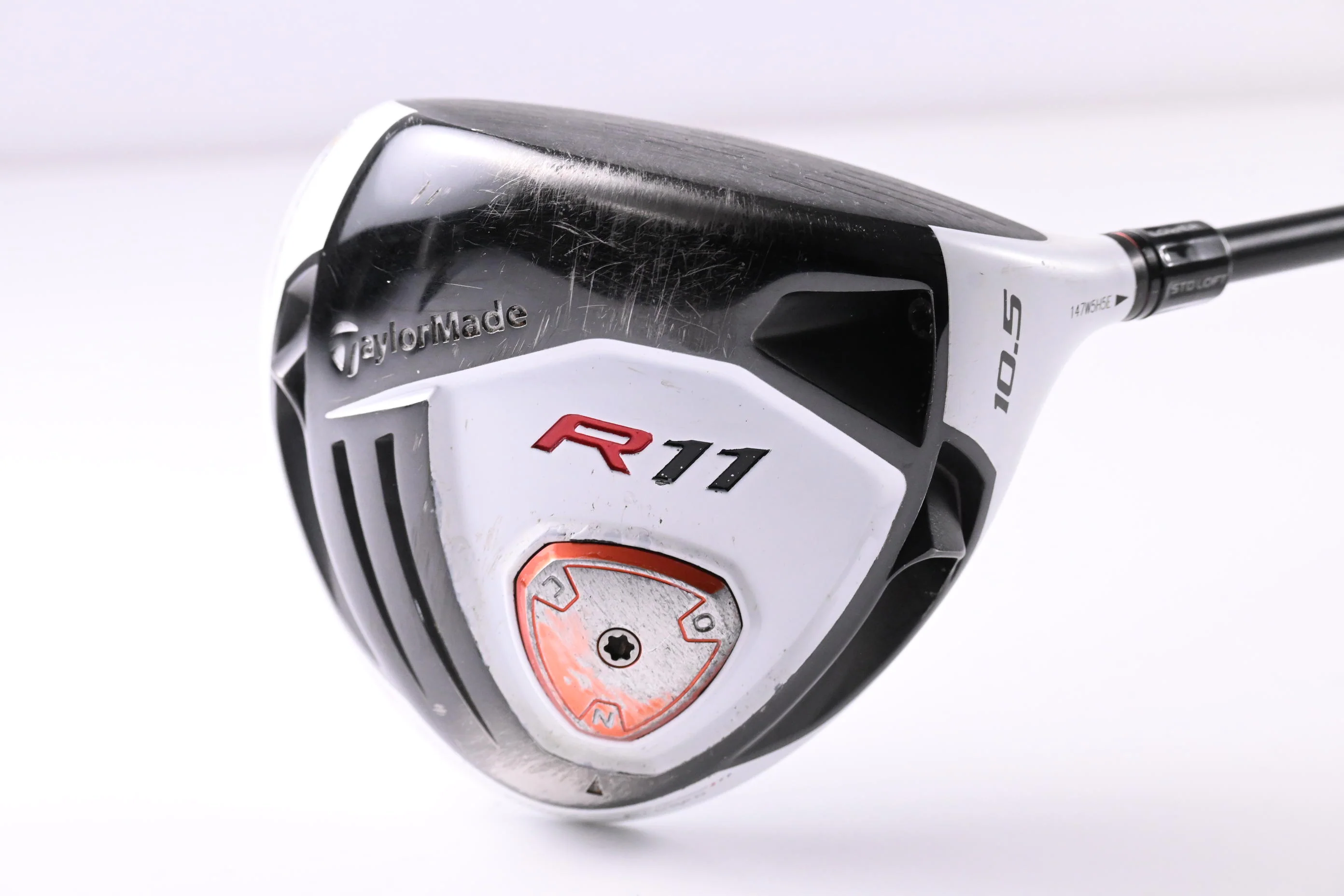 Taylormade R11 Driver / 10.5 Degree / Regular Flex Fujikura Blur 60 Shaft - Image 2