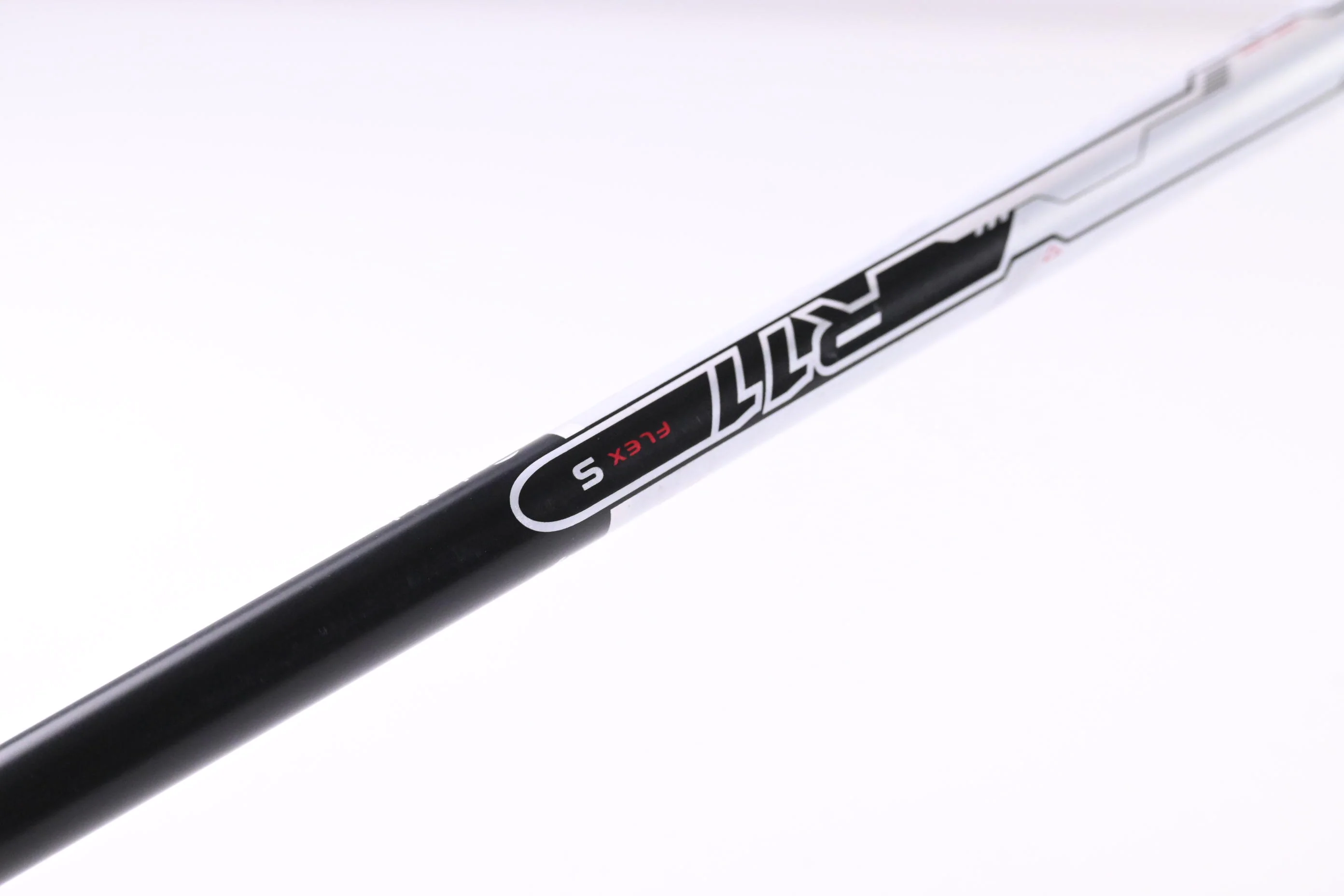 Taylormade R11 Driver / 9 Degree / Stiff Flex Fujikura Blur 60 Shaft - Image 6