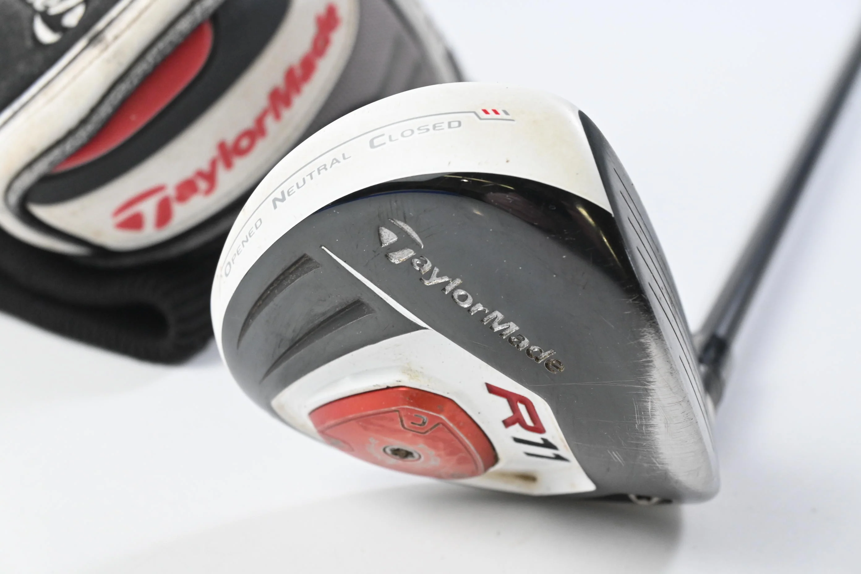 Taylormade R11 #3 Wood / 15.5 Degree / Regular Flex Fujikura Blur 70 Shaft