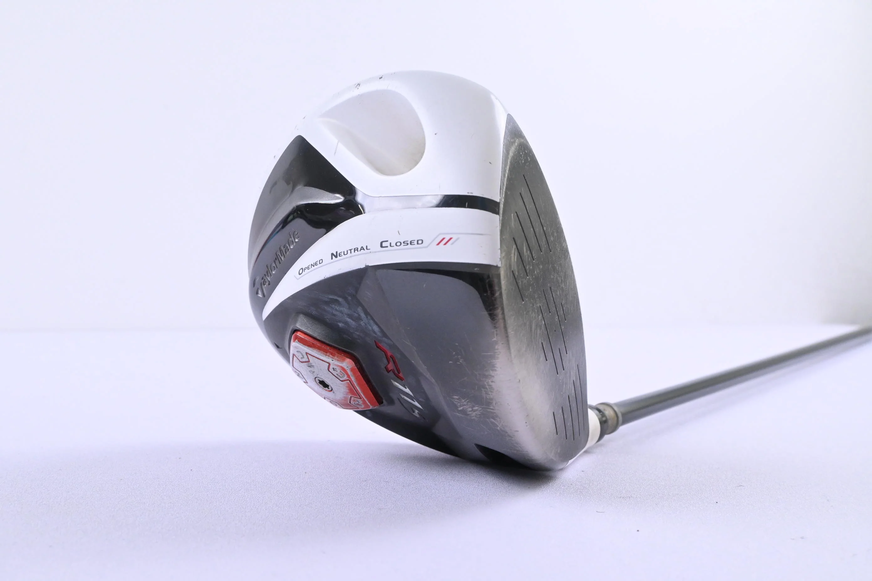 Taylormade R11S Driver / 10.5 Degree / Aldila RIP Phenom 60 Shaft