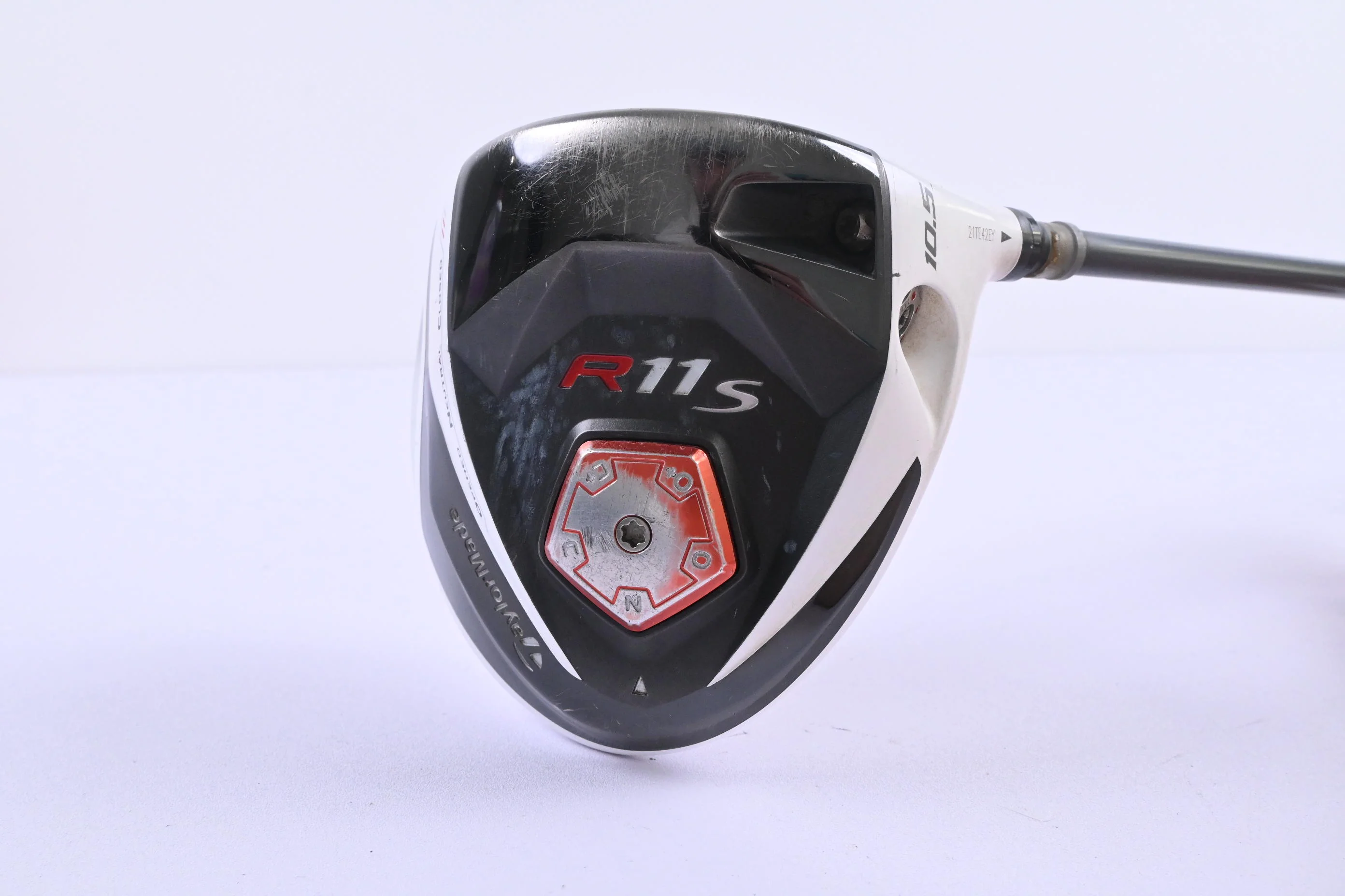 Taylormade R11S Driver / 10.5 Degree / Aldila RIP Phenom 60 Shaft - Image 2