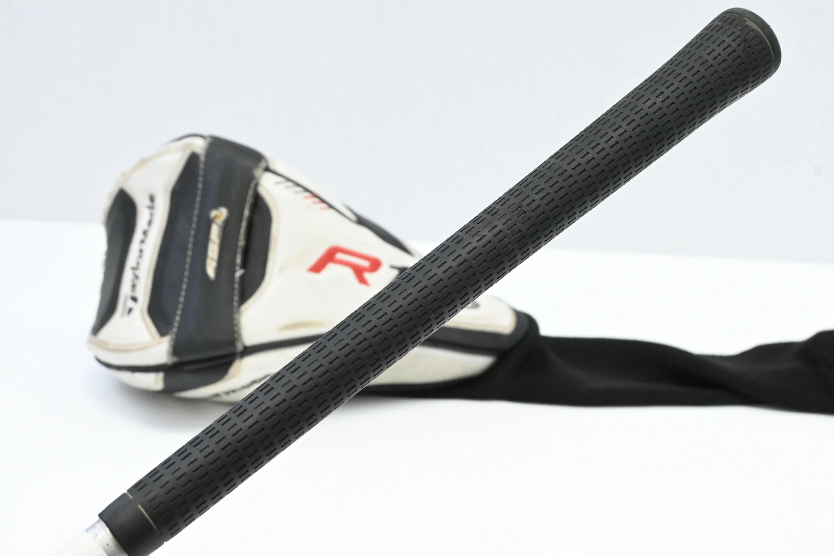 Taylormade R11S Driver / 9 Degree / Regular Flex Aldila RIP Phenom 60 Shaft - Image 8