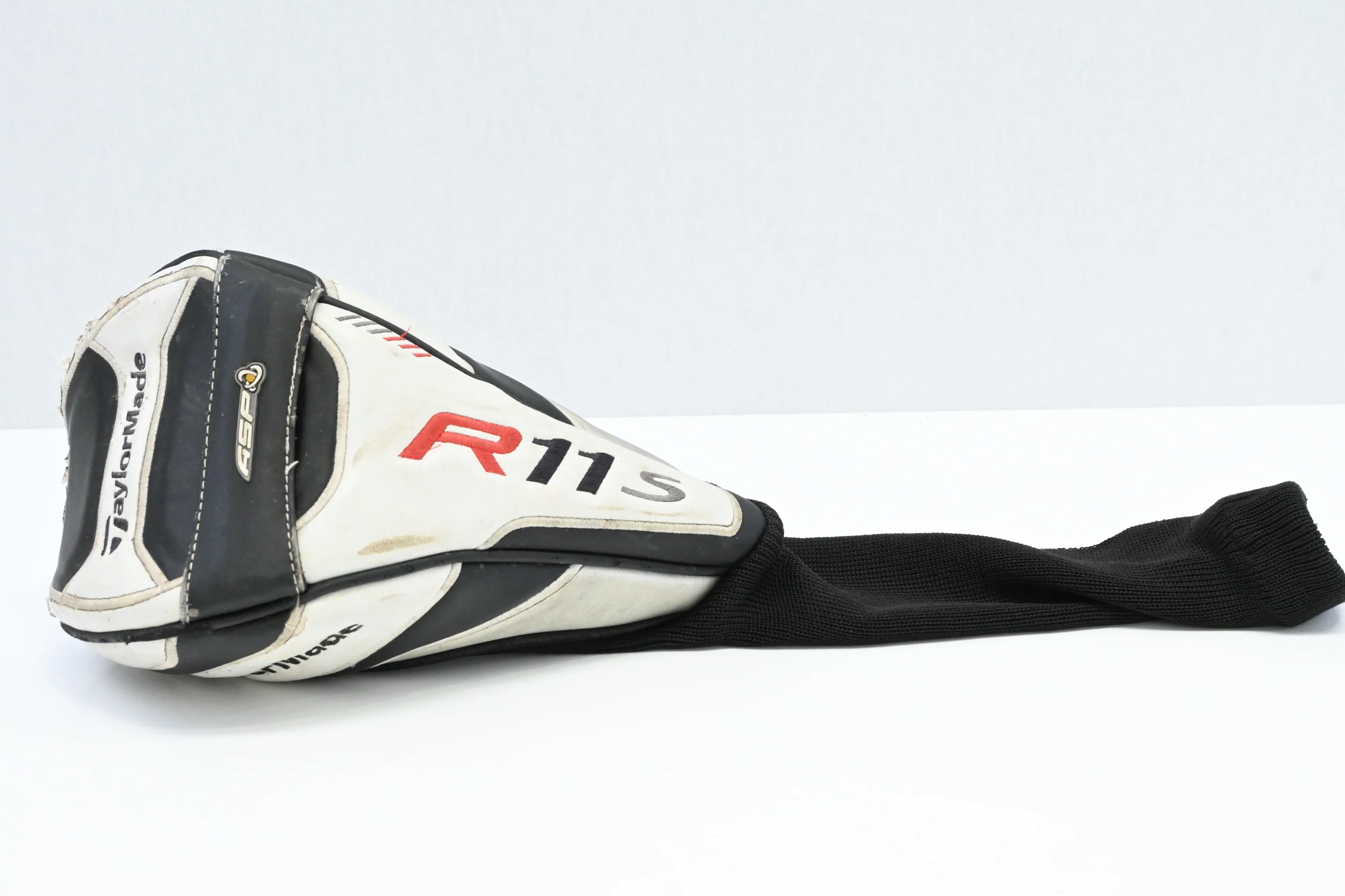 Taylormade R11S Driver / 9 Degree / Regular Flex Aldila RIP Phenom 60 Shaft - Image 9
