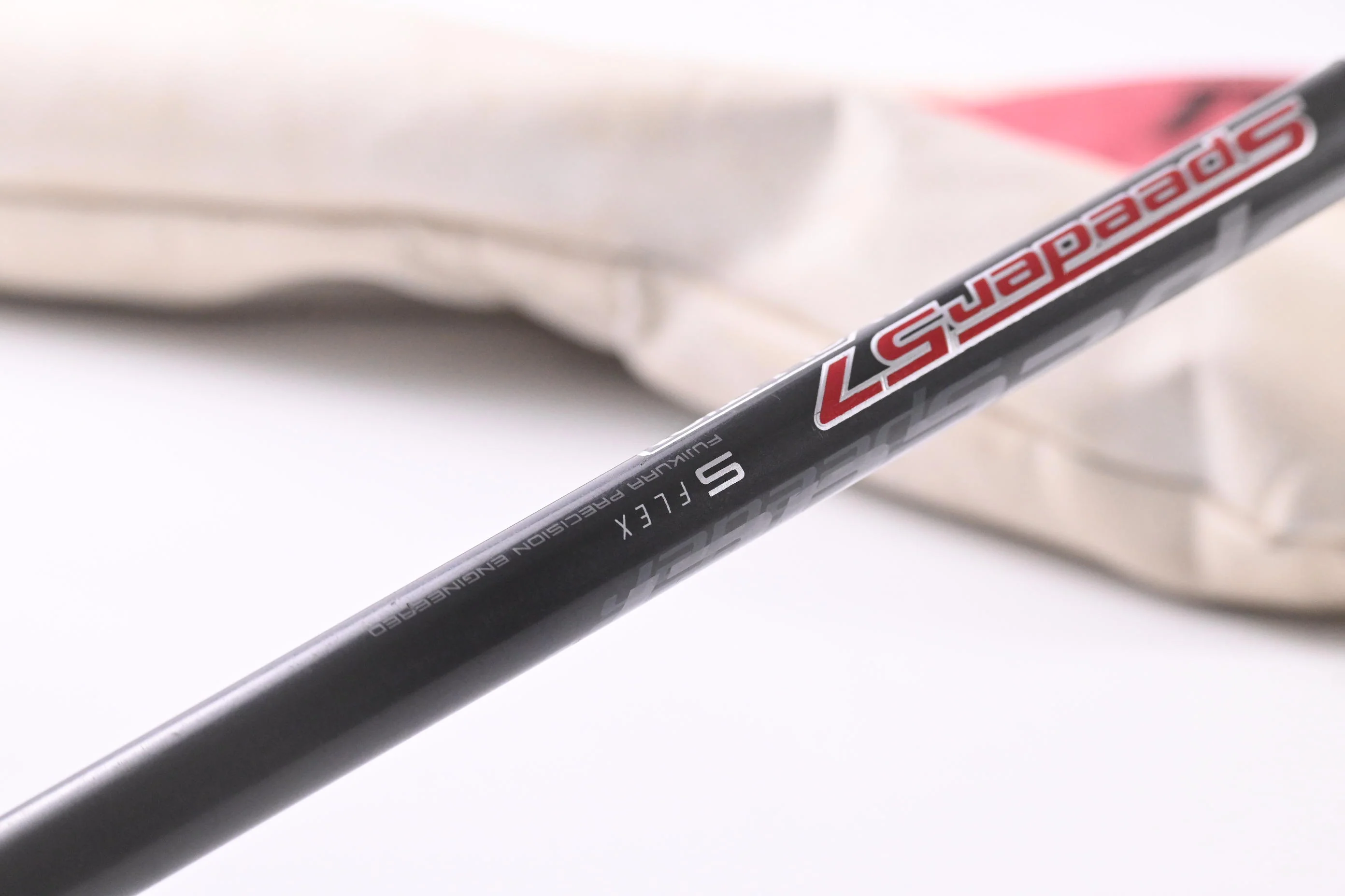 Taylormade R15 Black Driver / 10.5 Degree / Stiff Flex Fujikura Speeder 57 Shaft - Image 6