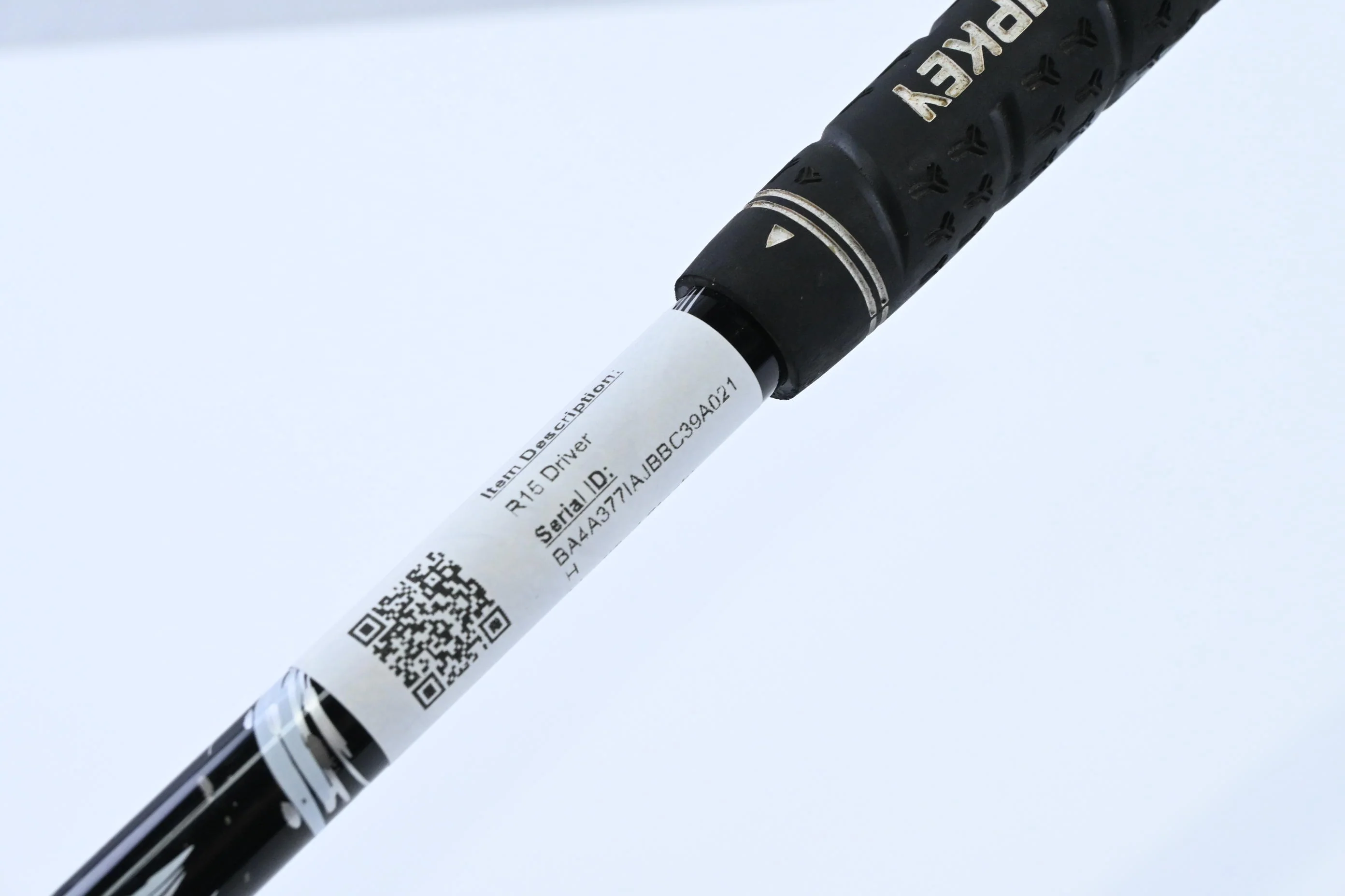 Taylormade R15 Driver / 10.5 Degree / X-Flex Kai'li White 60 Shaft - Image 7