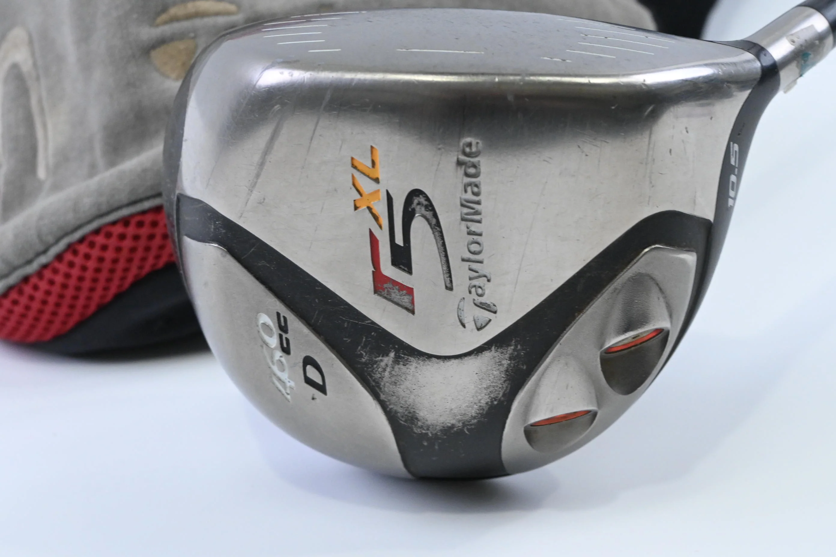 Taylormade R5 XL Driver / 10.5 Degree / Regular Flex Fujikura HyperLite XL Shaft - Image 2